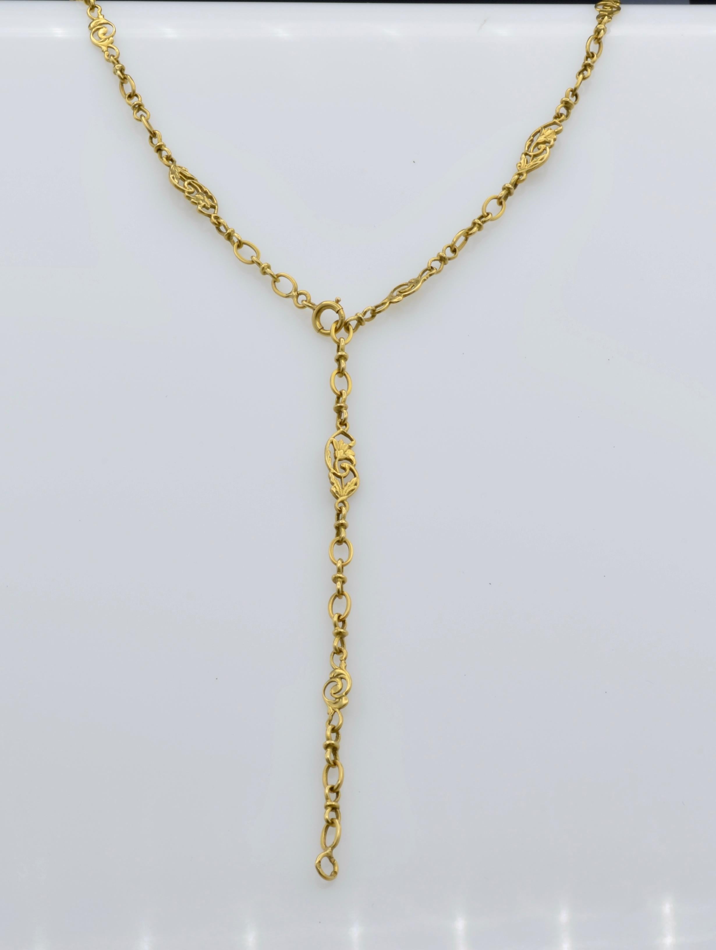 French Antique Sautoir Yellow Gold Chain Link Necklace with Lillies and Vines 2