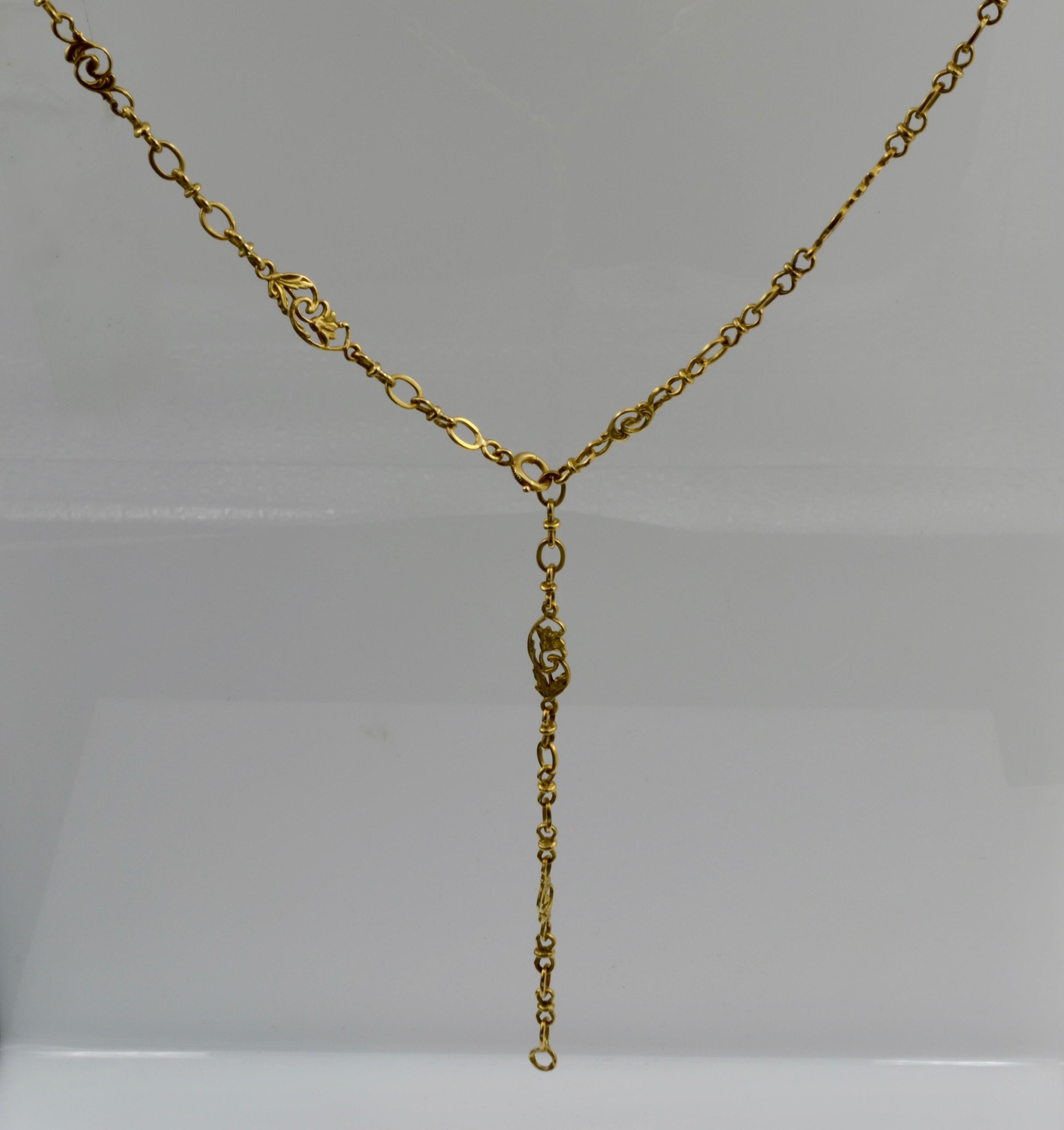 French Antique Sautoir Yellow Gold Chain Link Necklace with Lillies and Vines 3