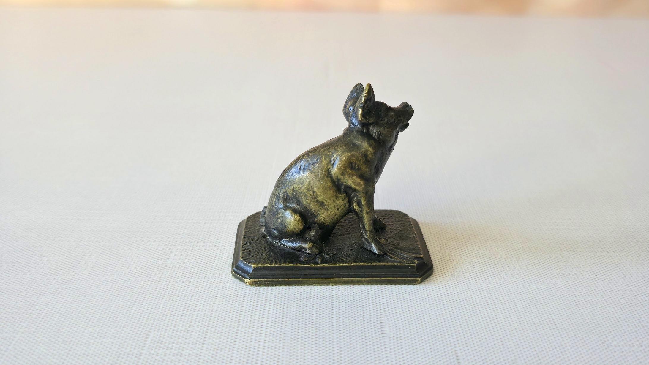 Empire Figurine en bronze de cochon assis d'époque française par Christophe Fratin, 1830-1840 en vente