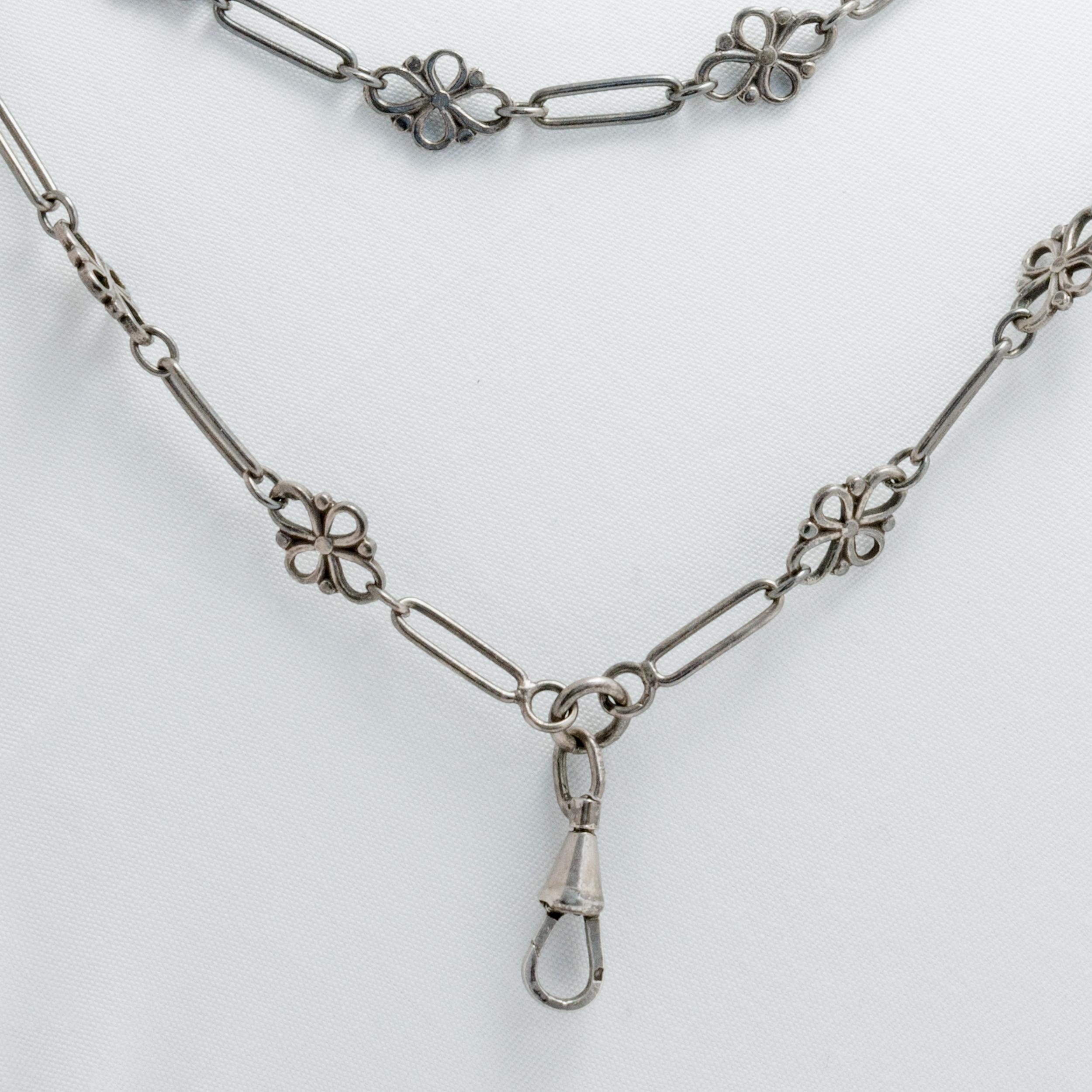 French Antique Silver Long Guard Muff Chain In Good Condition For Sale In New York, NY