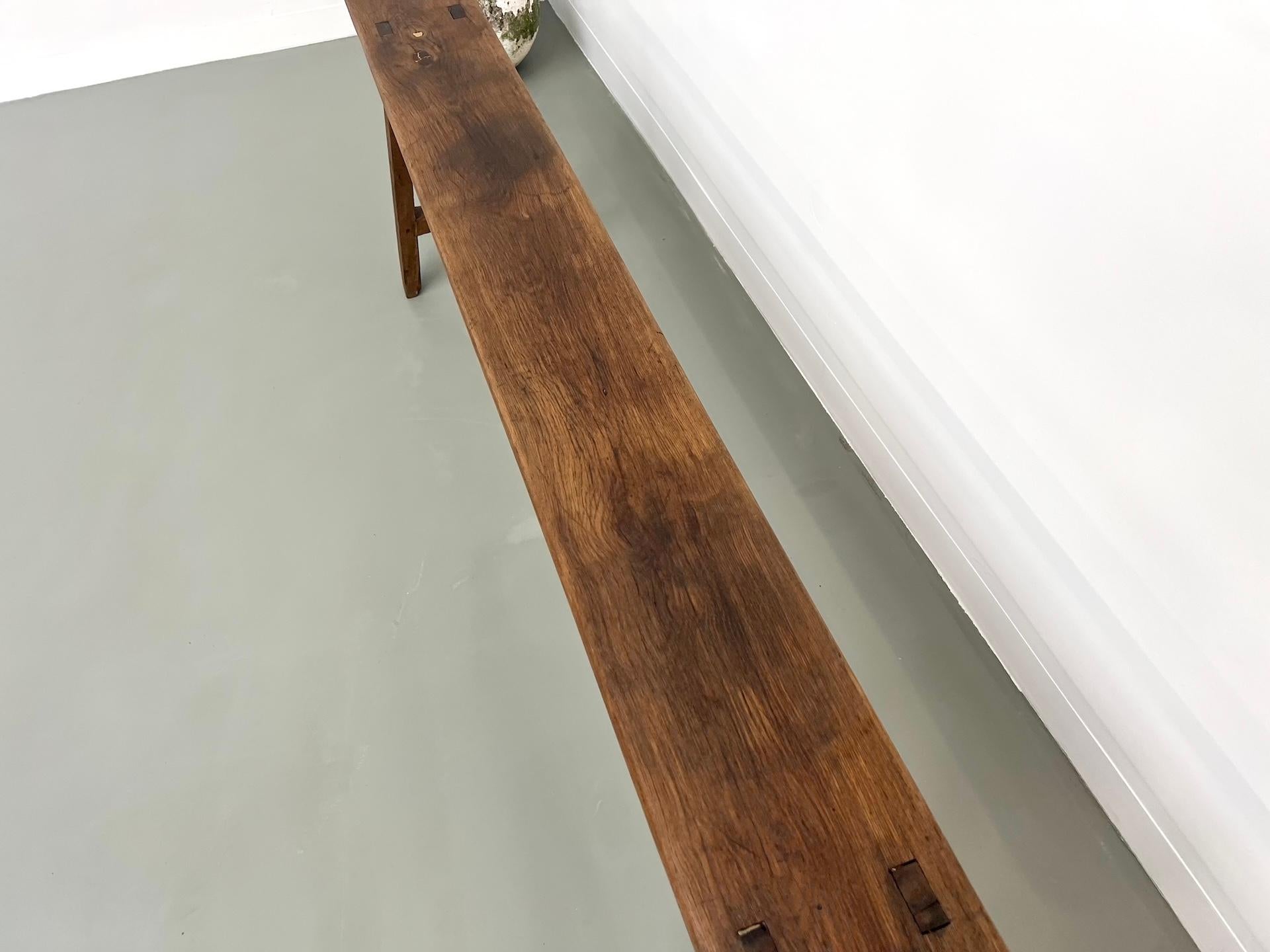 Banc ancien en chêne massif français en vente 4