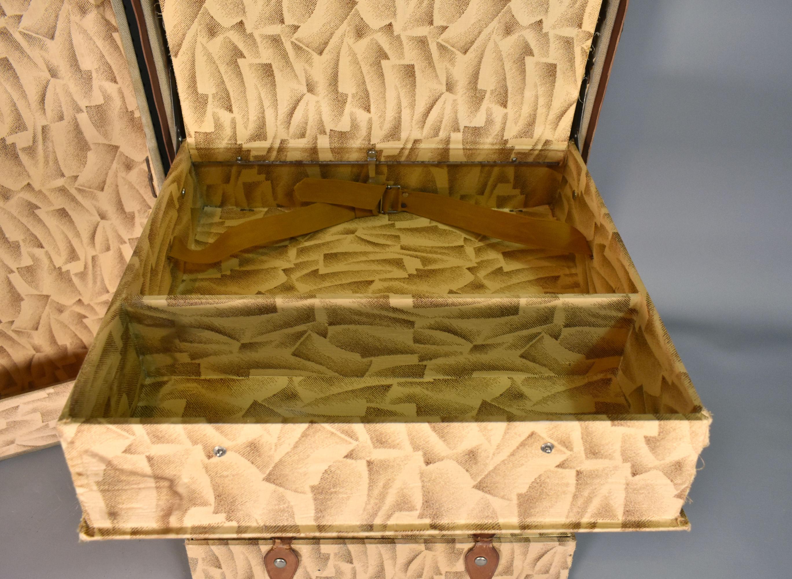 French Antique Steamer Trunk Suitcase For Sale 6