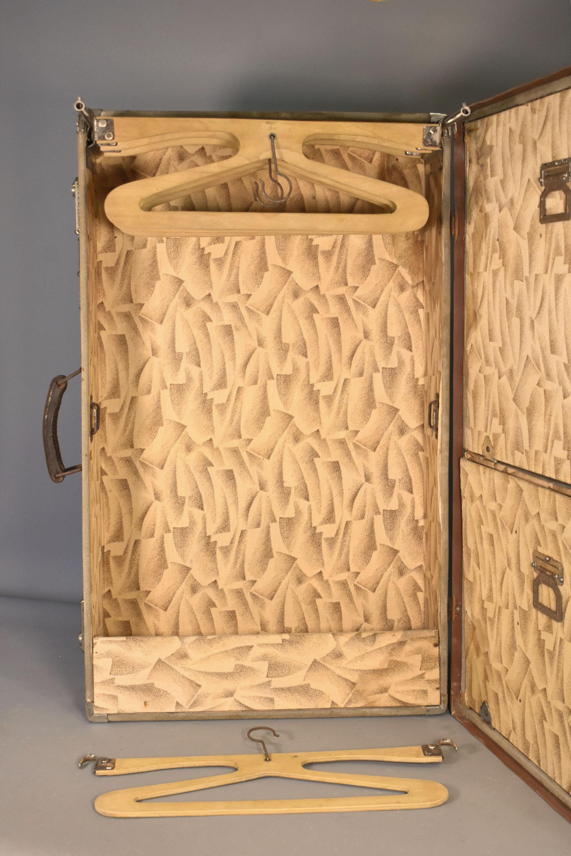French Antique Steamer Trunk Suitcase For Sale 1