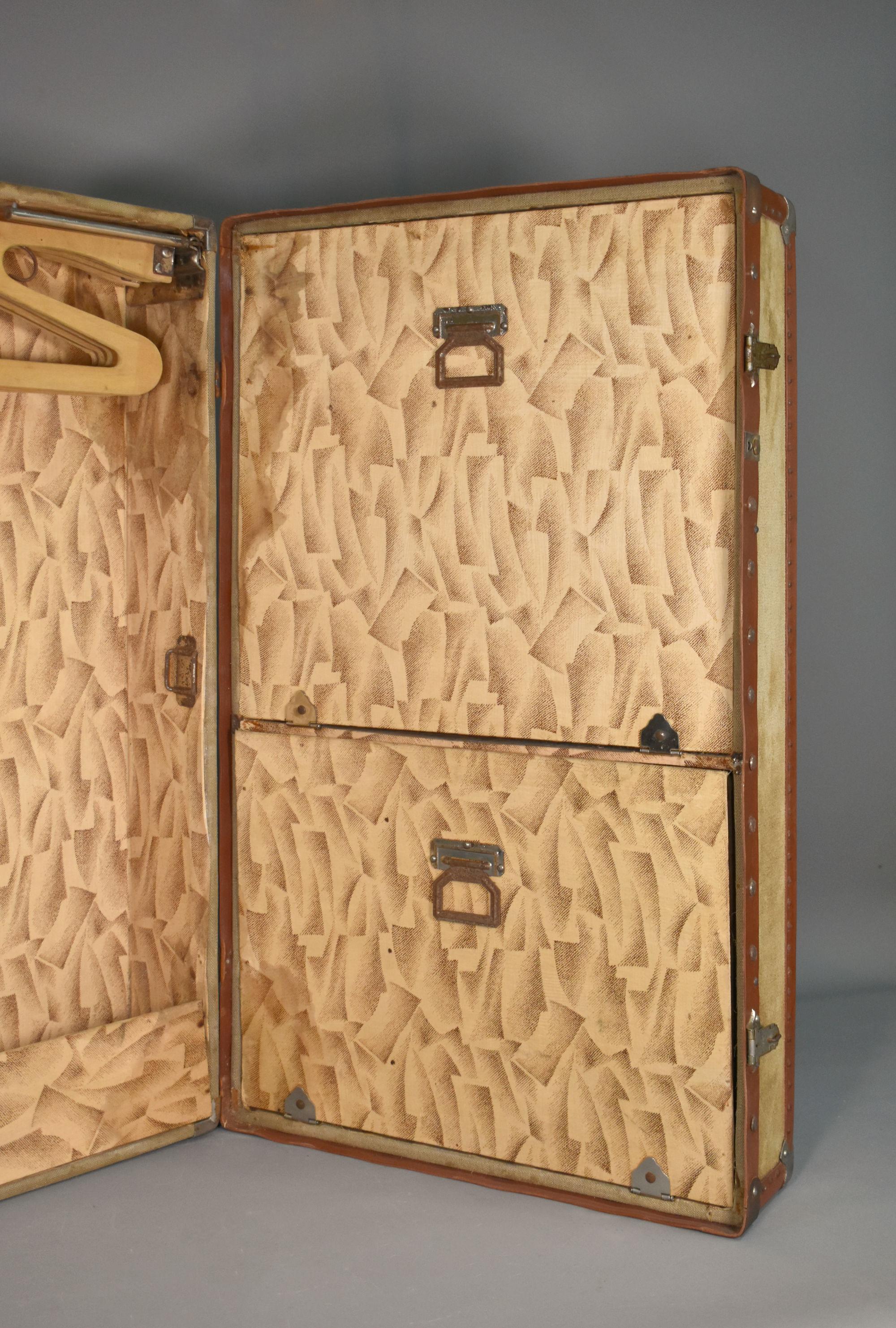 French Antique Steamer Trunk Suitcase For Sale 3