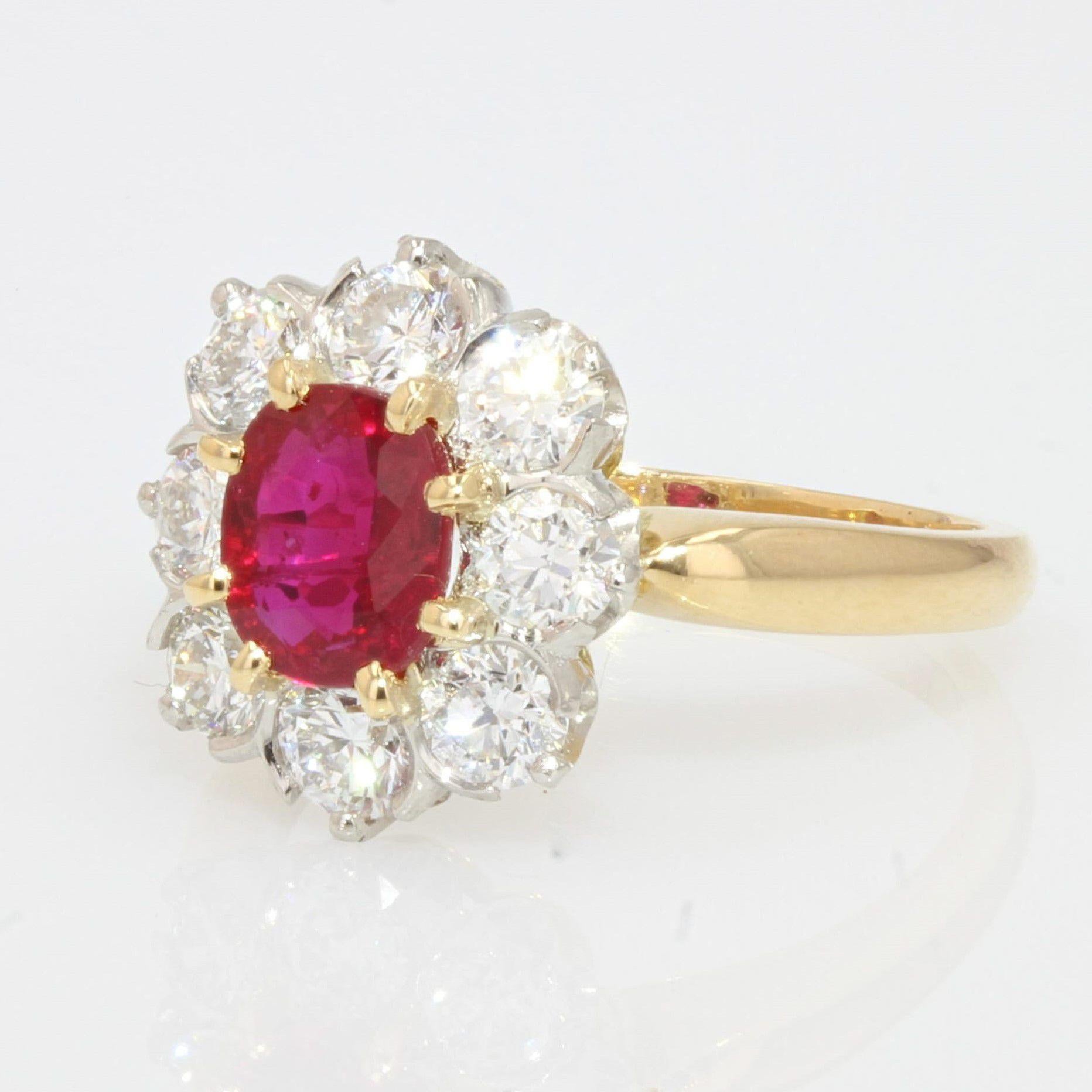 Modern French Antique Style Ruby Diamonds 18 Karat Yellow Gold Daisy Ring