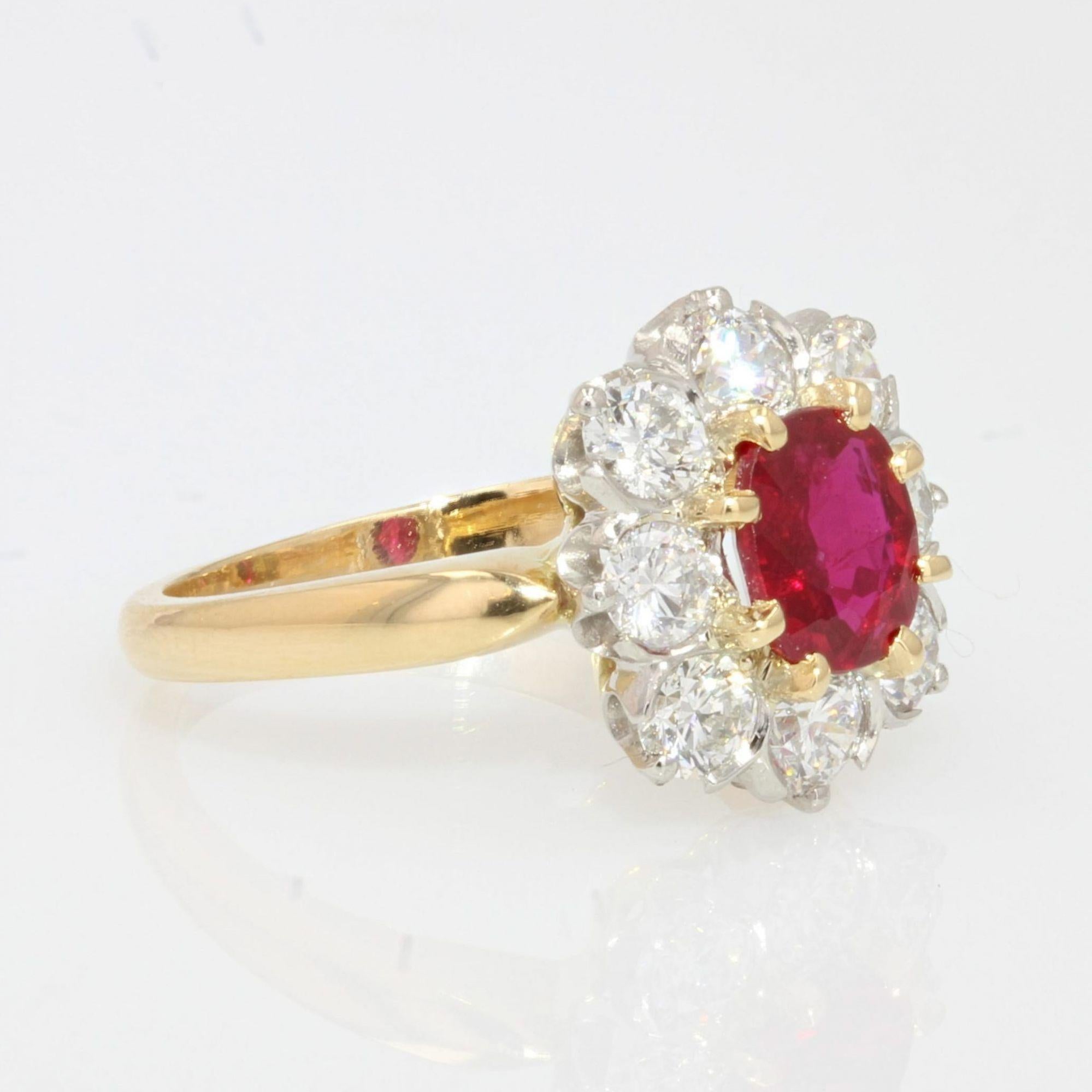 French Antique Style Ruby Diamonds 18 Karat Yellow Gold Daisy Ring In New Condition In Poitiers, FR