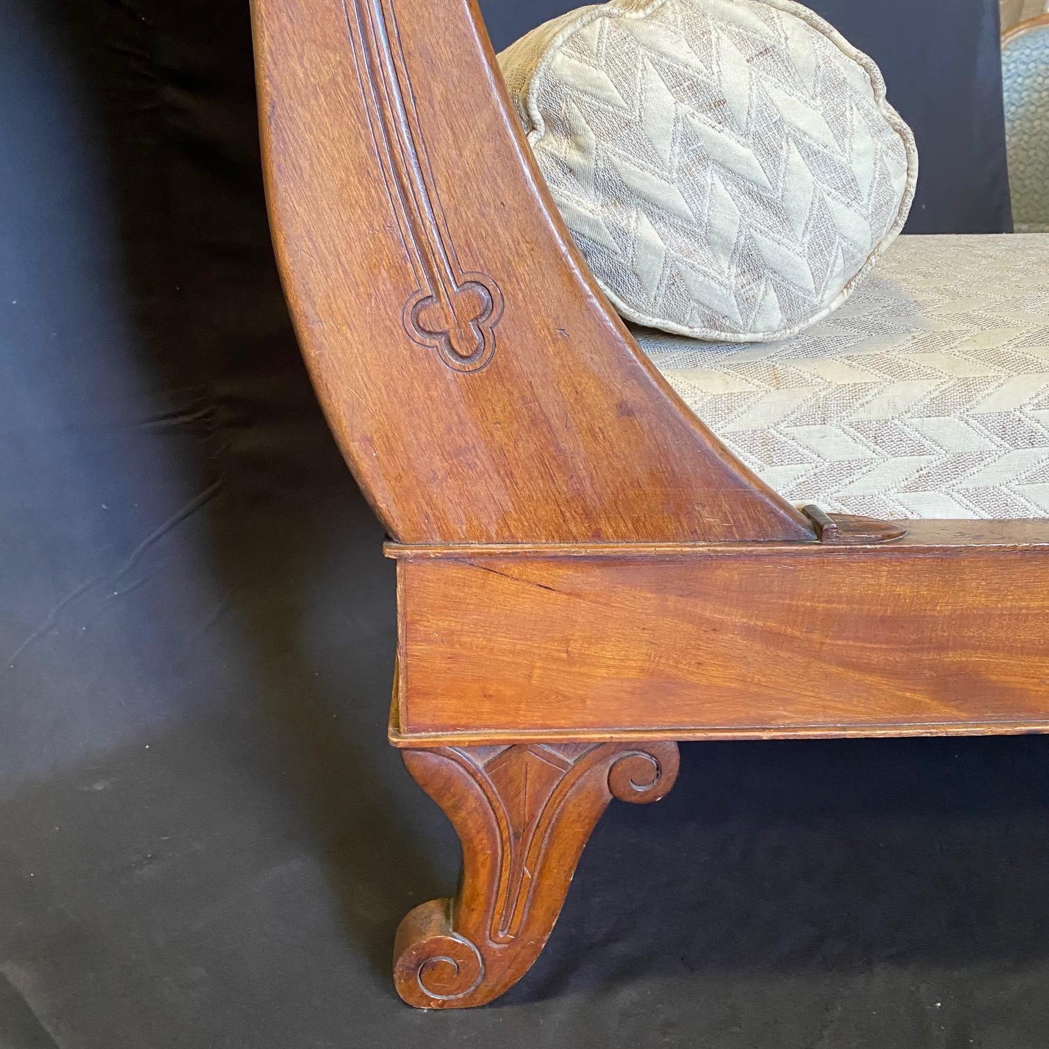 Mid-20th Century French Antique Swan Neck Recamier Chaise Lounge For Sale