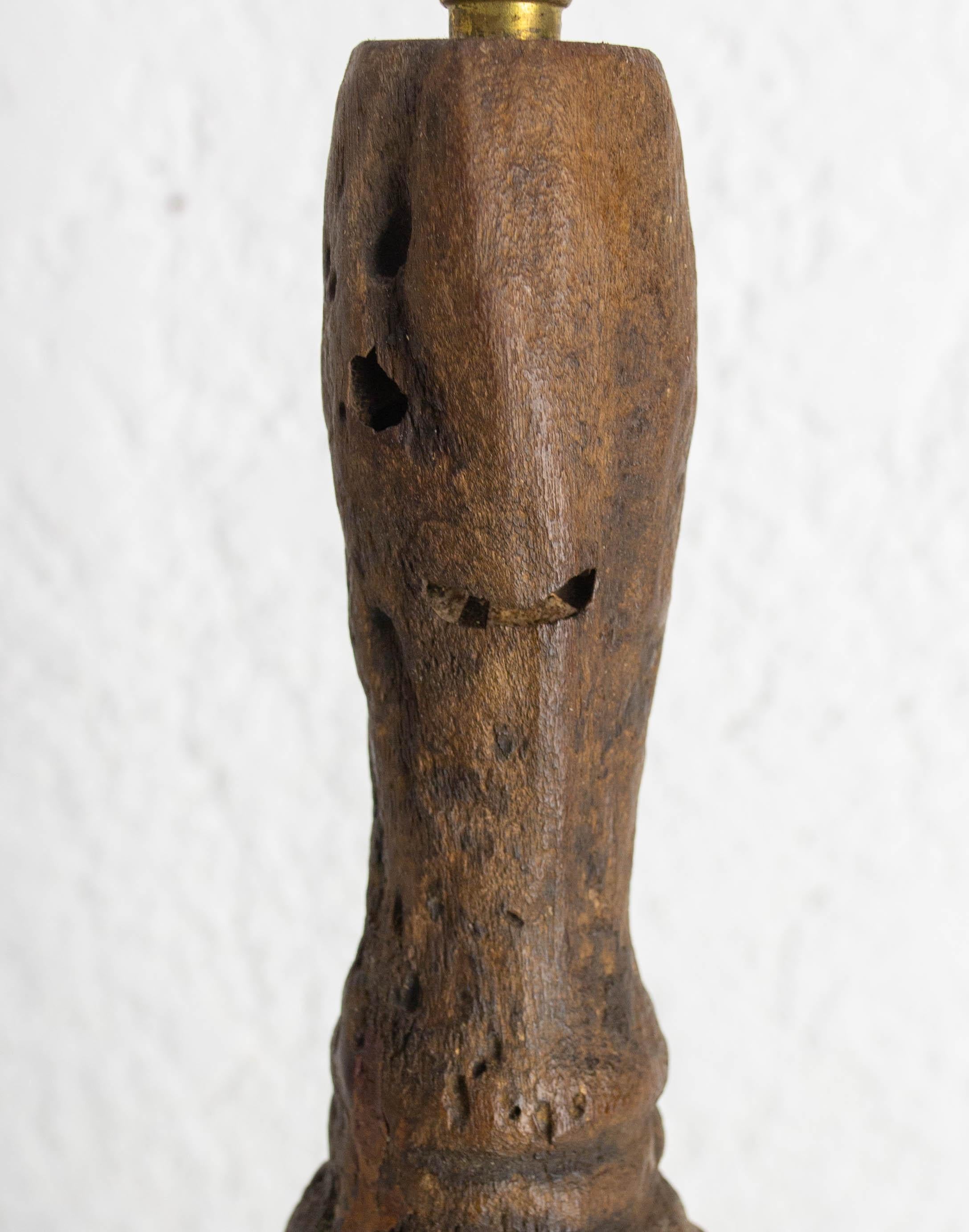 Lampe de table ancienne française fabriquée avec un gouvernail en Wood Wood, fin du 19e siècle en vente 3