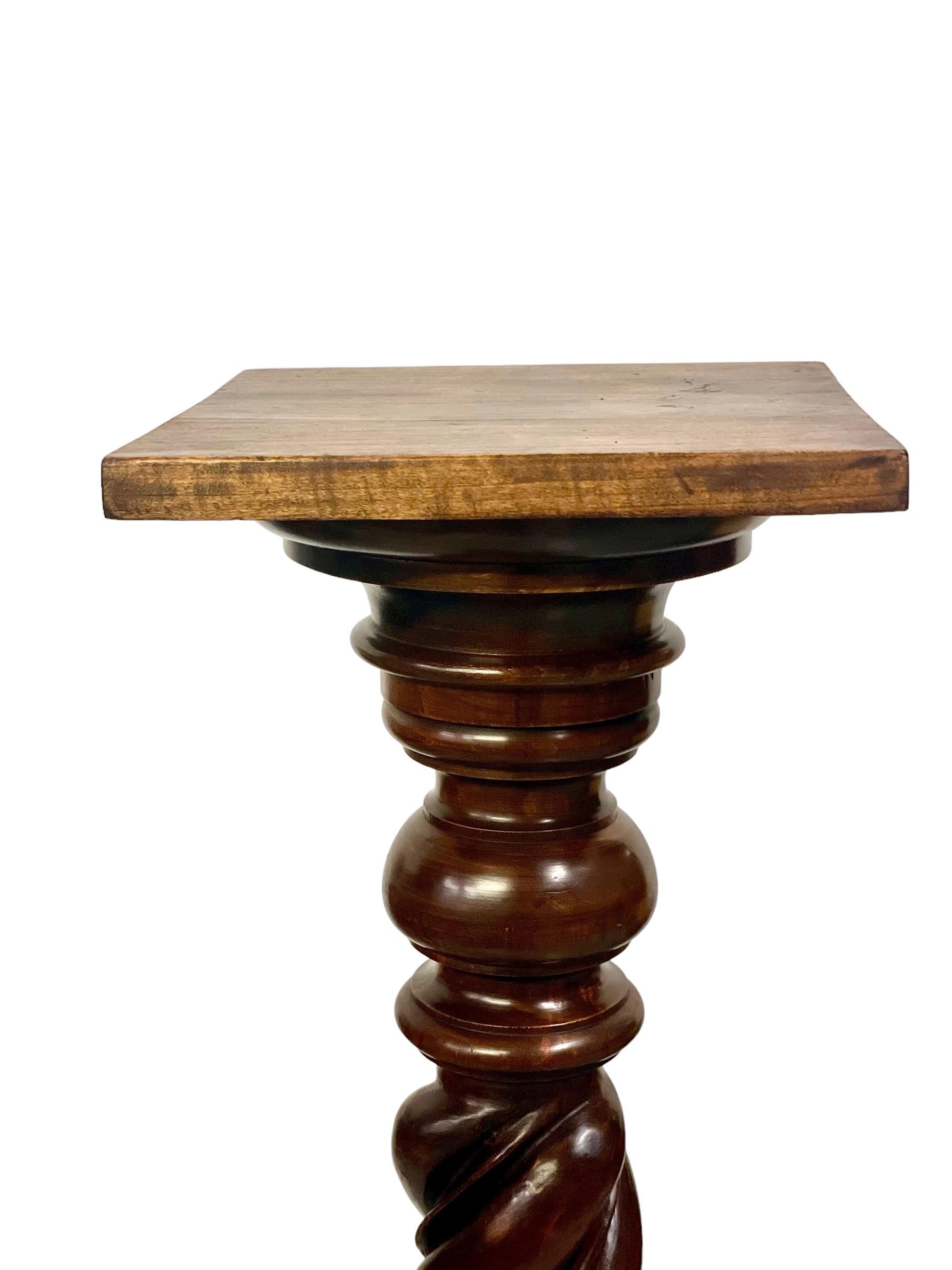 Walnut French Antique Turned Wooden Pedestal Column For Sale