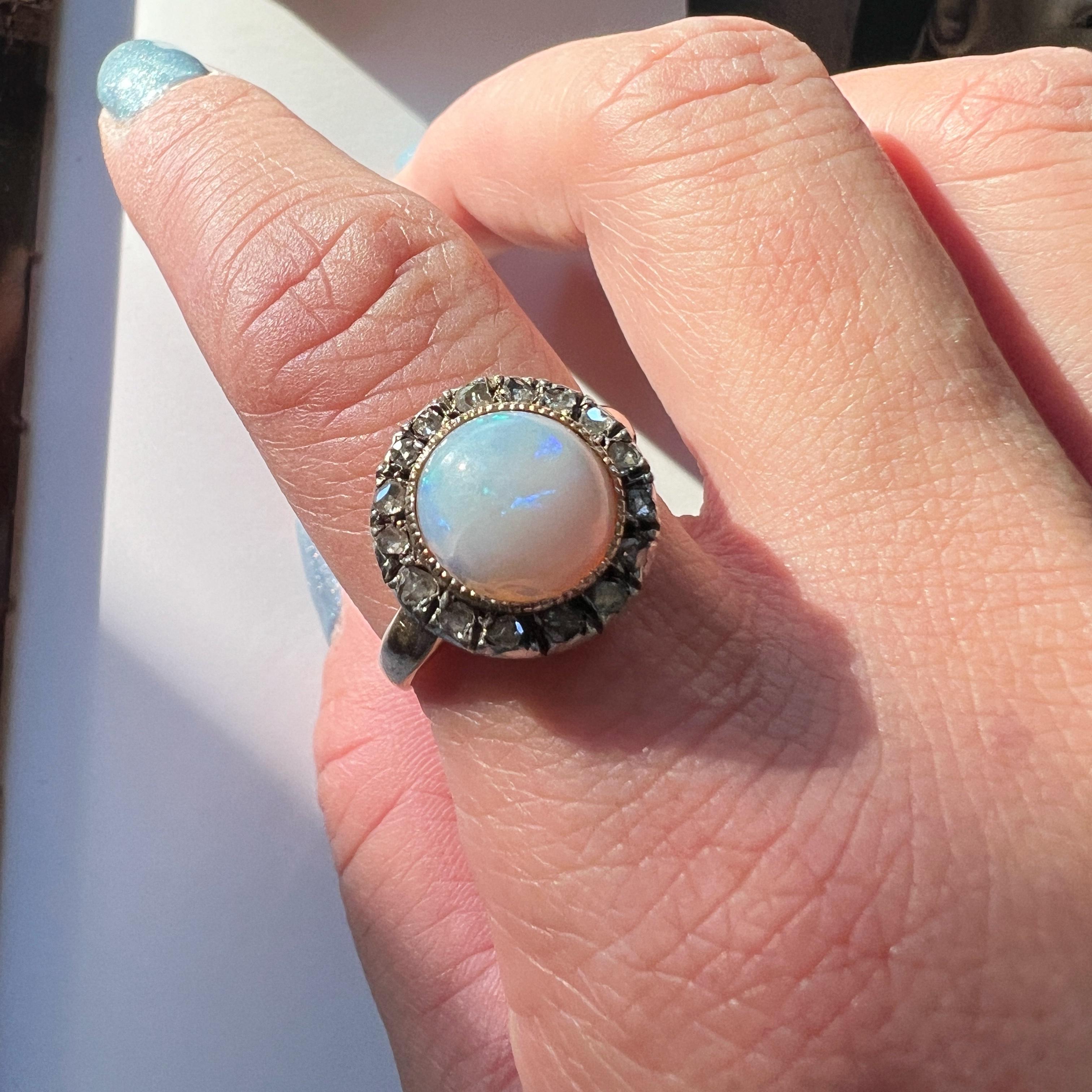 French antique Victorian era 18K gold opal cabochon diamond halo ring In Fair Condition In Versailles, FR