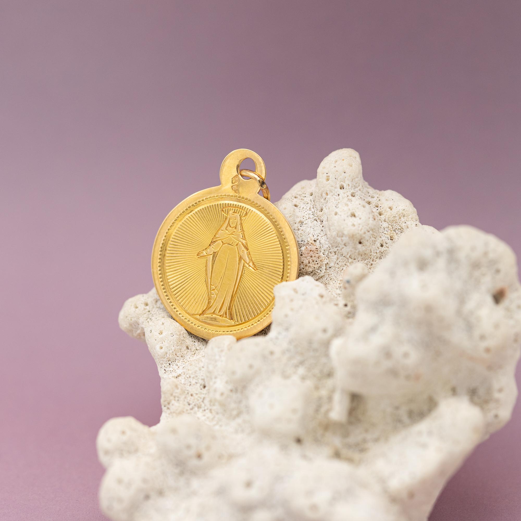 Retro French Antique Virgin Mary - 18k Gold Medal - Rare Religious Catholic Charm