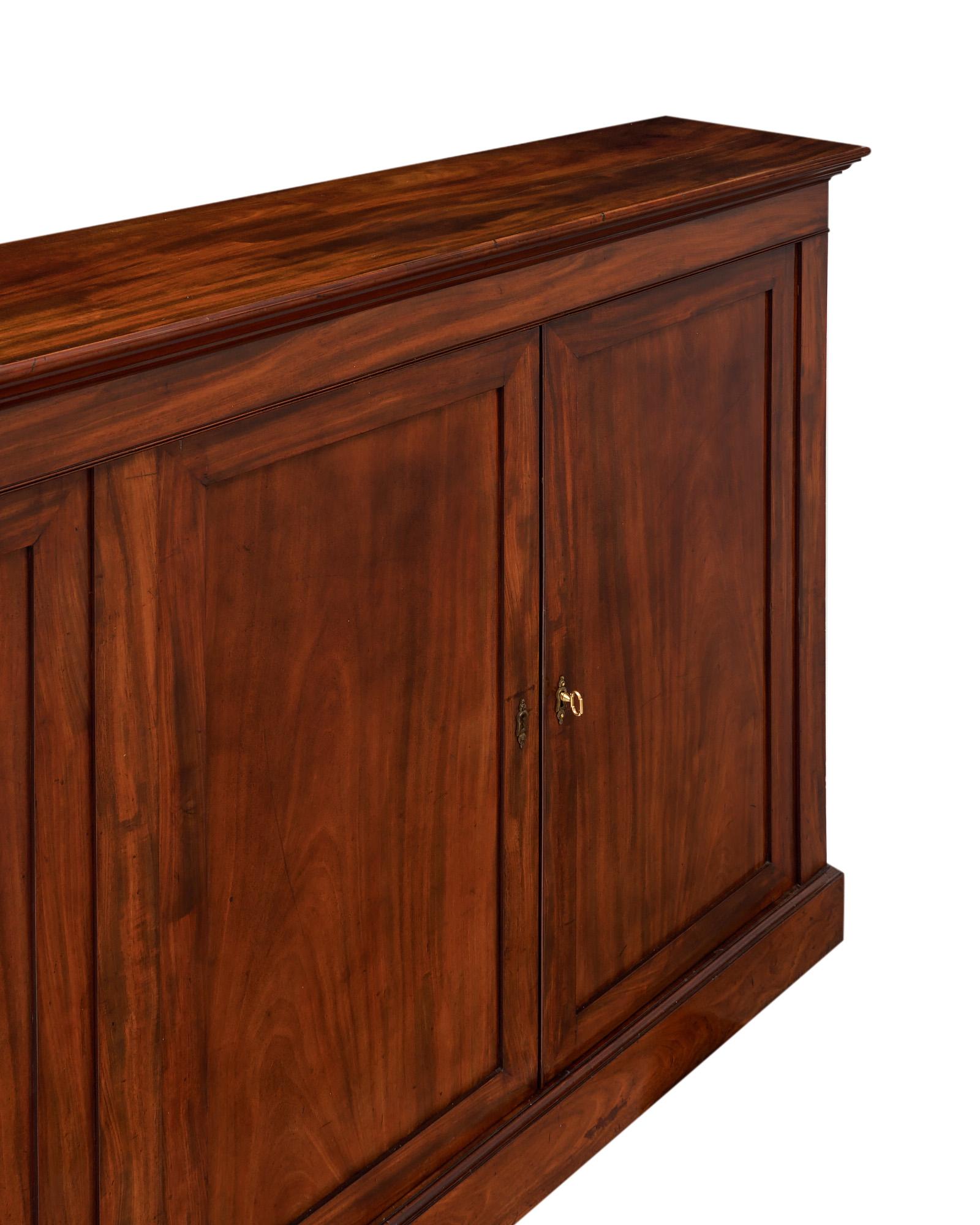 Noyer Buffet / Console en bois Antique French en vente
