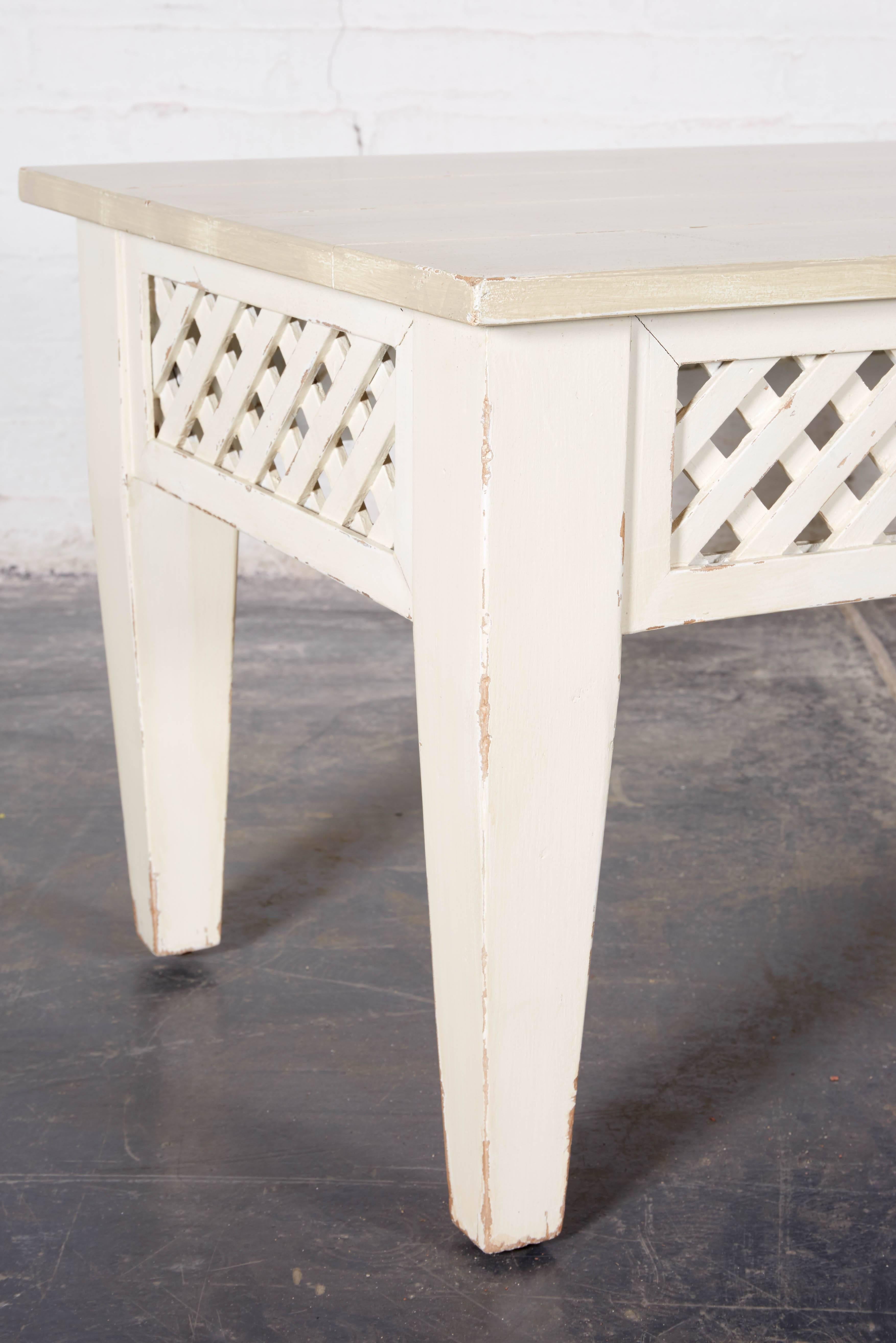 French Antiqued Gray and White Painted Coffee Table In Excellent Condition In New York, NY