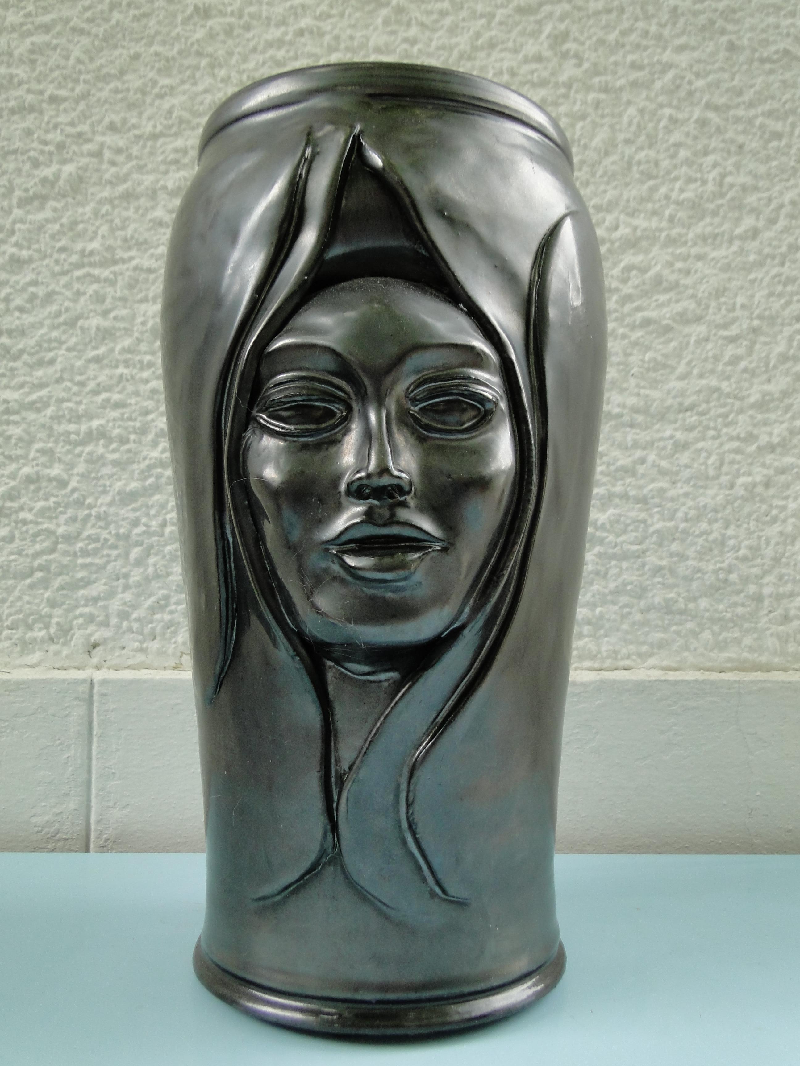French Antropomorphic ceramic vase from the 1950s 1950 France In Good Condition For Sale In Lège Cap Ferret, FR