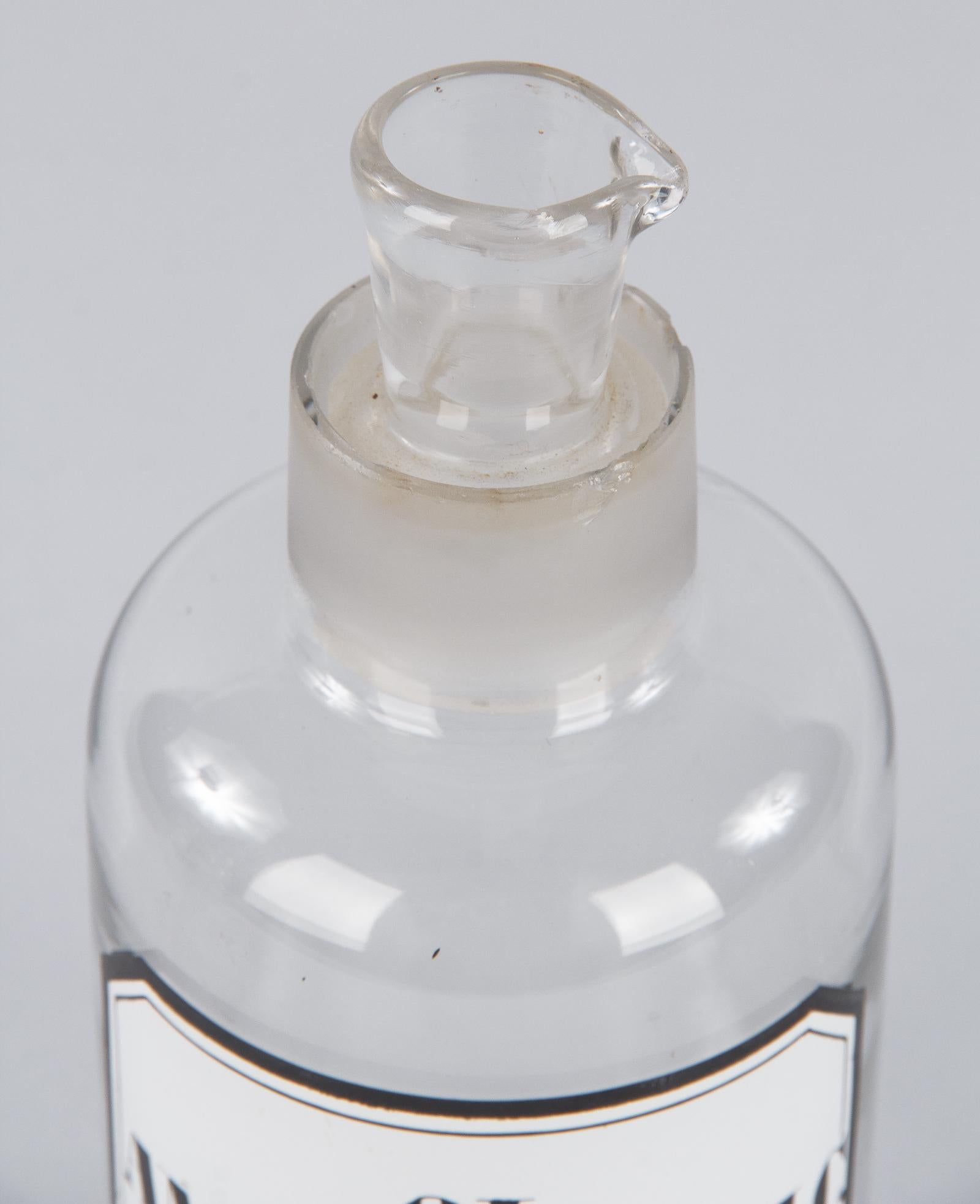 French Apothecary Glass Jar from Alsace Region, Circa 1900s In Good Condition For Sale In Austin, TX