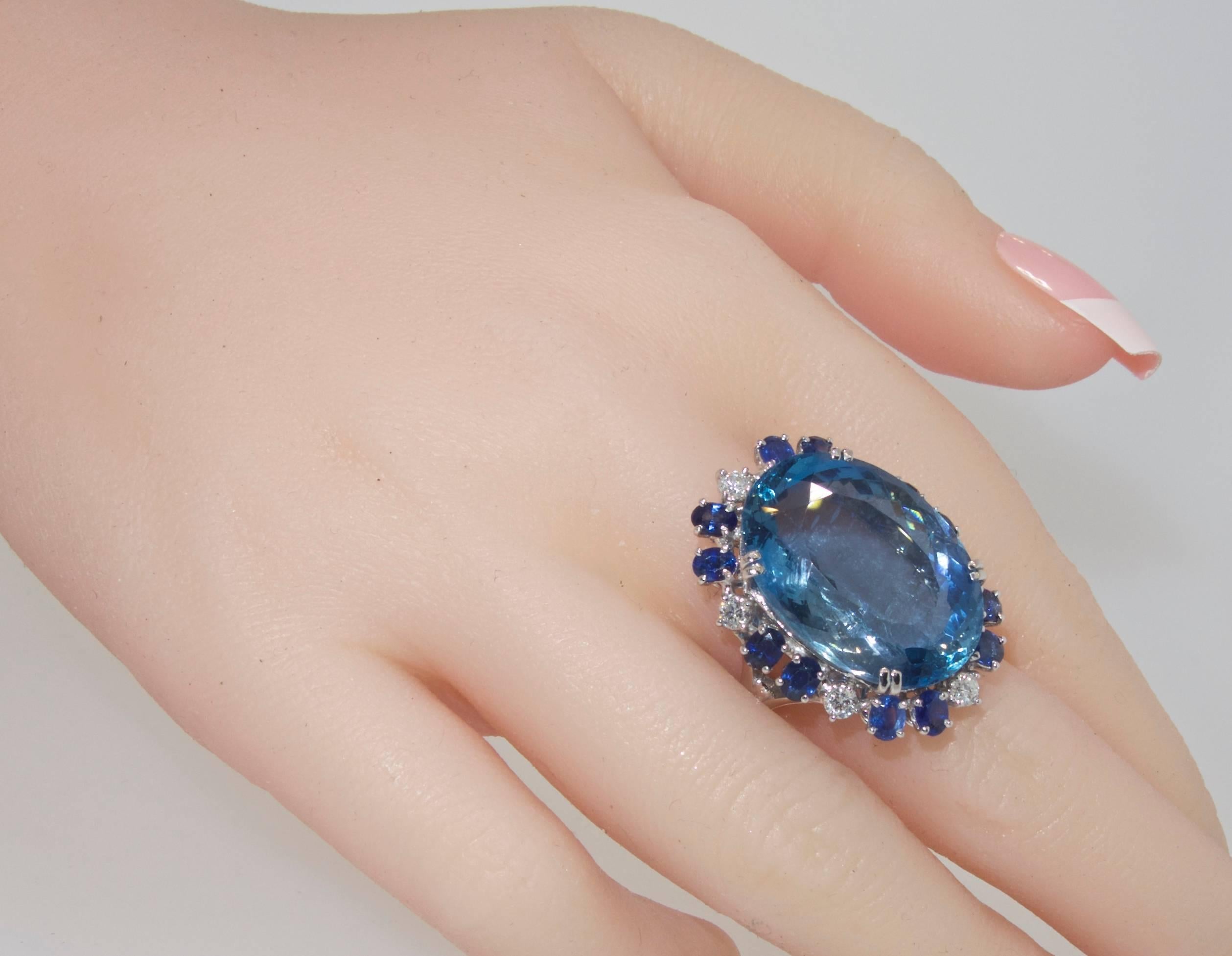 Aquamarine, Diamond and Sapphire Ring, French, 1960s In Excellent Condition In Aspen, CO