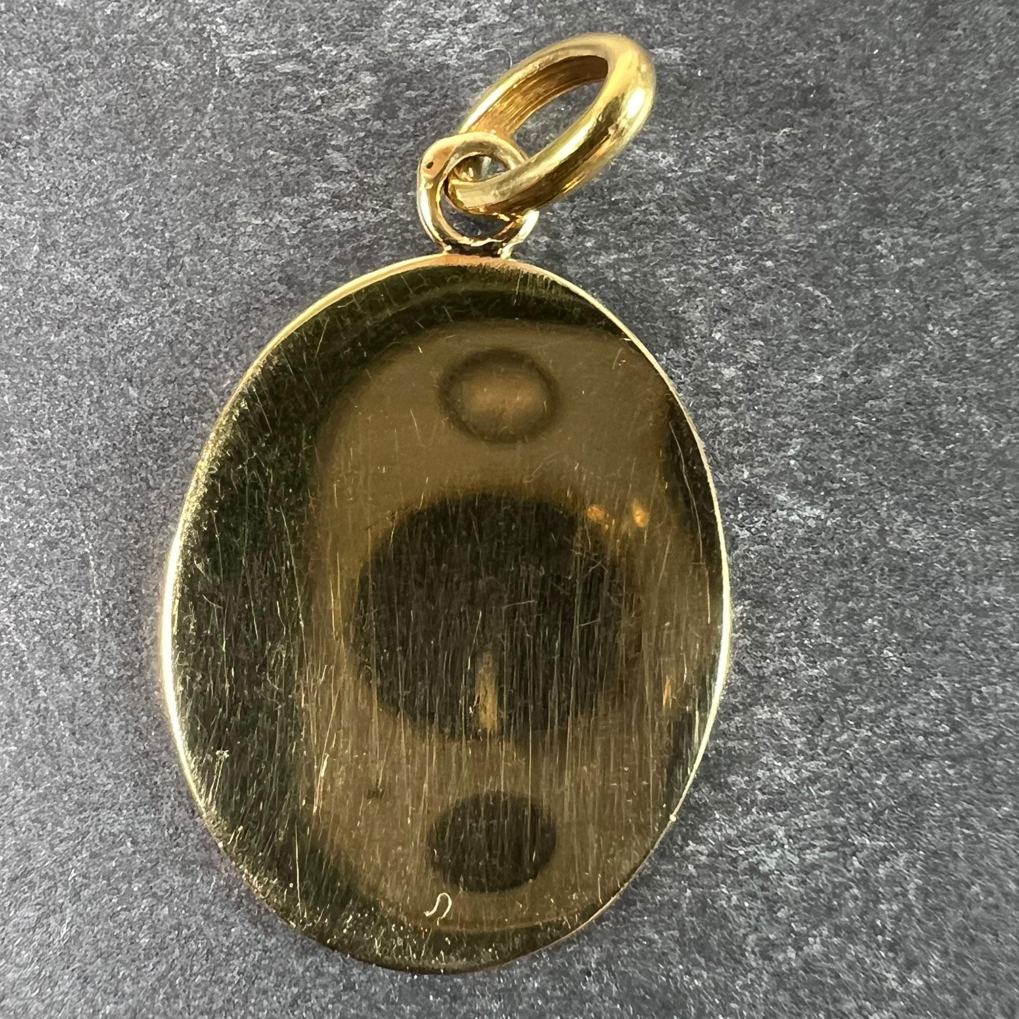 Pendentif médaille à breloques en or jaune 18K signe du Verseau Zodiac Bon état - En vente à London, GB