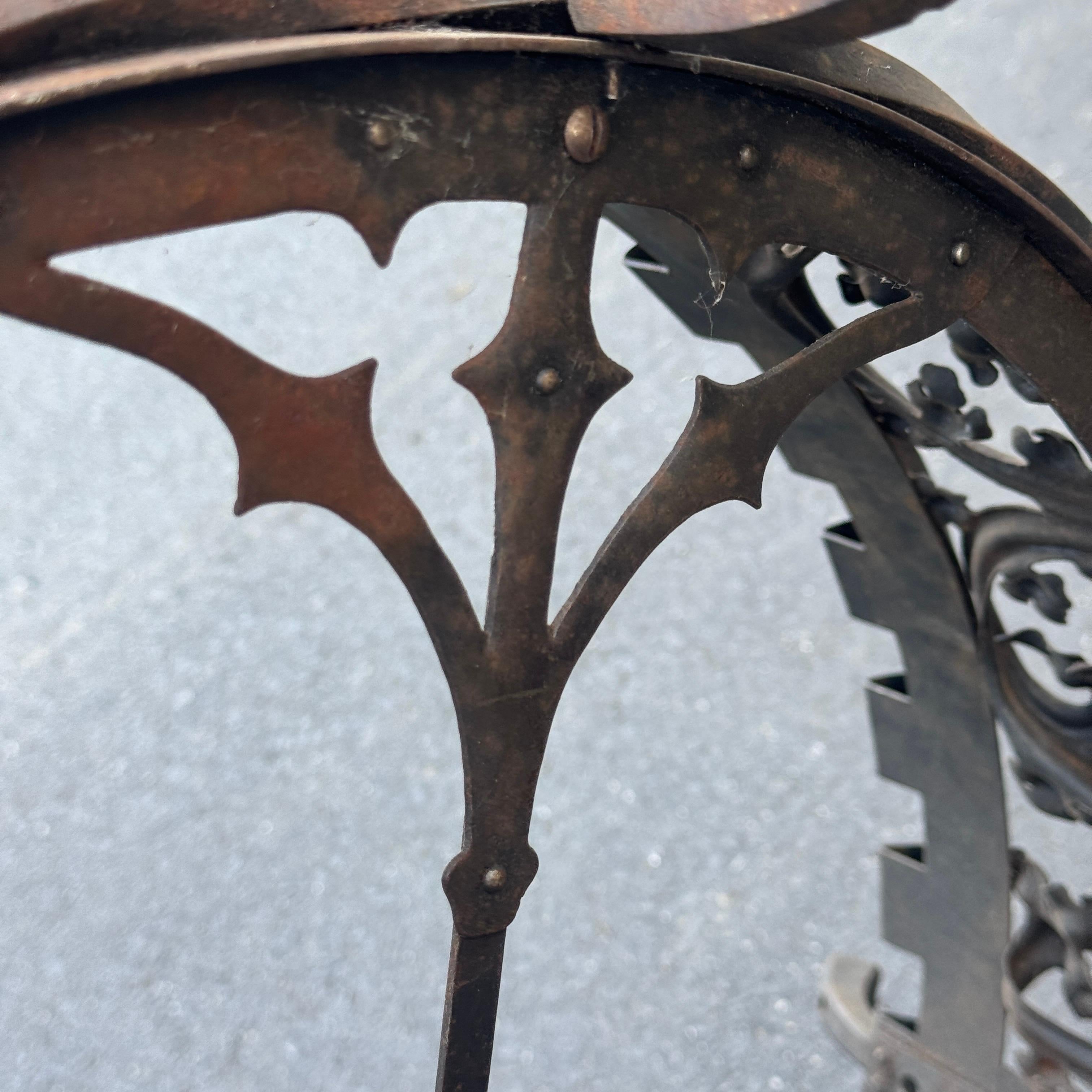 Hand-Crafted French Architectural Crown Sculpture Fragment, 1910's For Sale