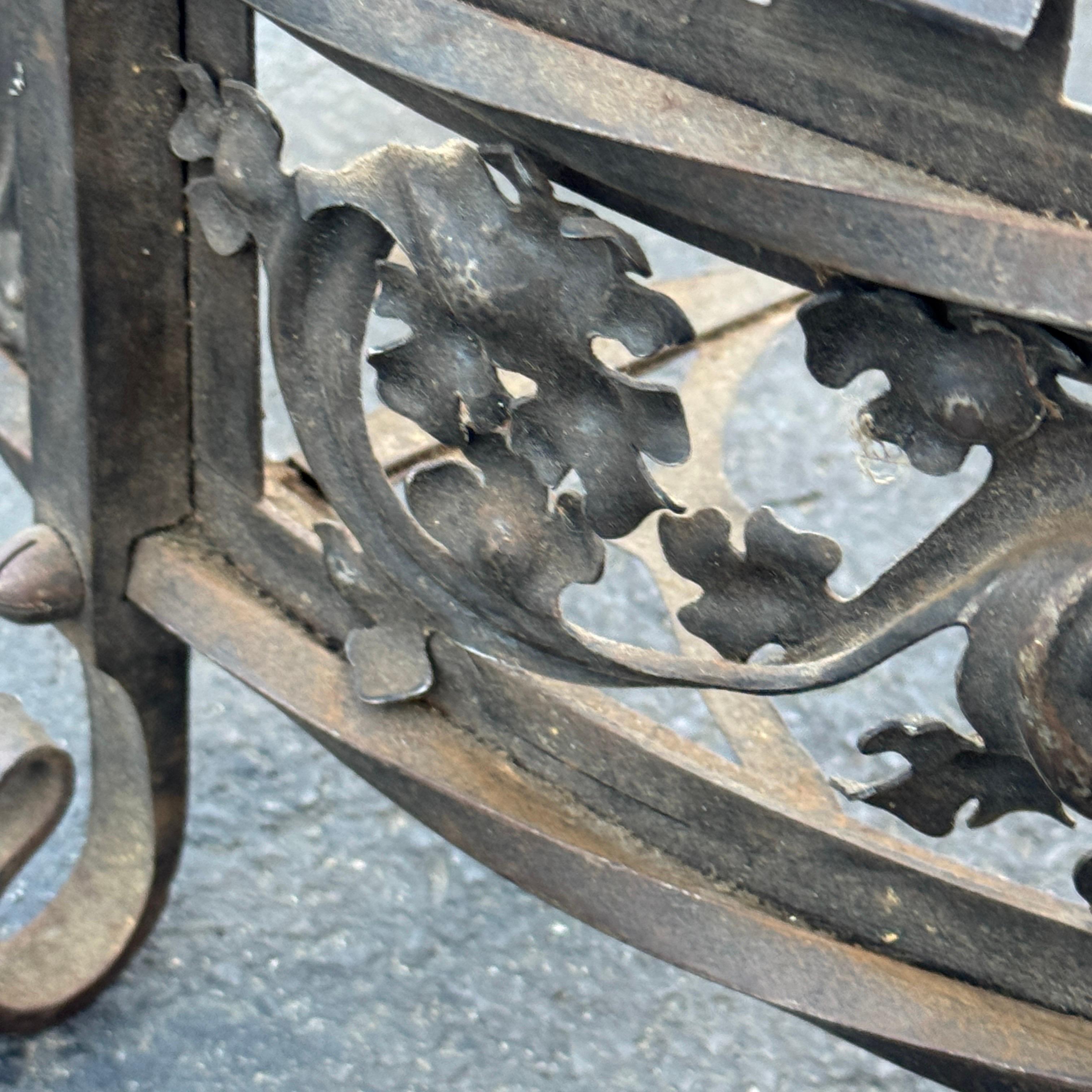 French Architectural Crown Sculpture Fragment, 1910's For Sale 2
