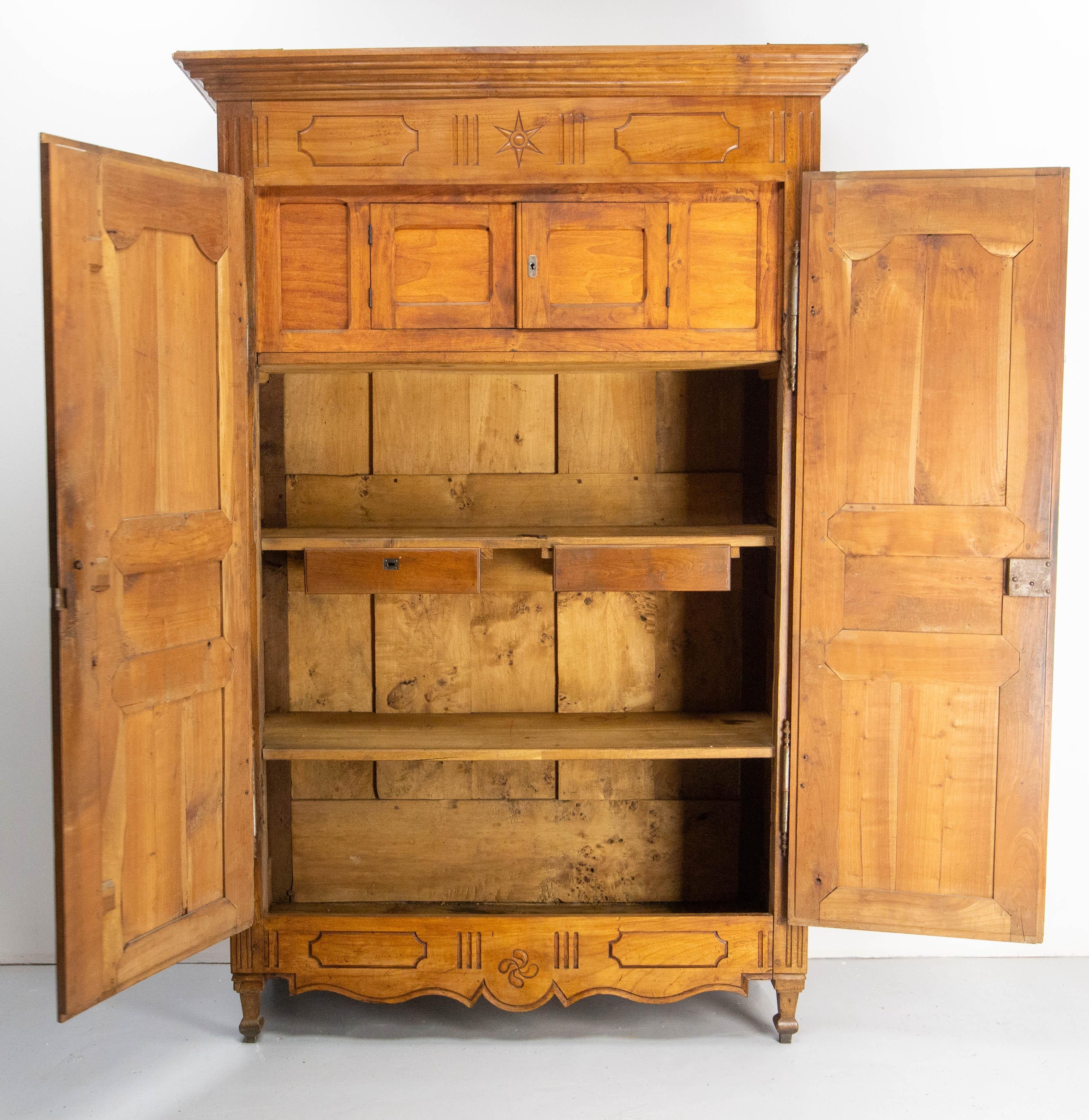 French Armoire Louis XVI St Cherrywood Wardrobe Star and Basque Details 18th C For Sale 2