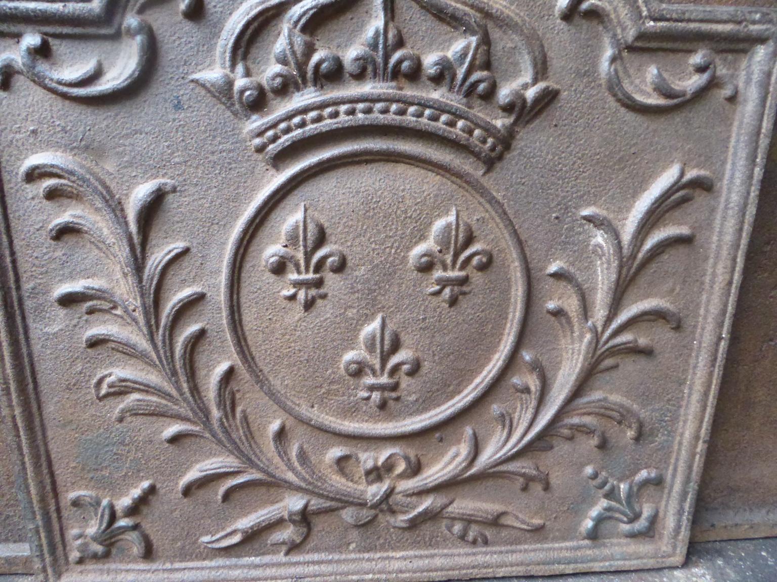 French 'Arms of France' Fireback In Good Condition In Amerongen, NL