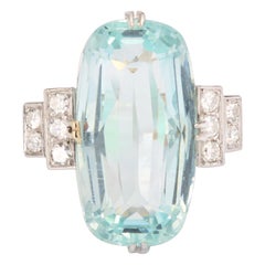 French Art Deco 12 Carats Oval Aquamarine Diamonds Platinum Ring