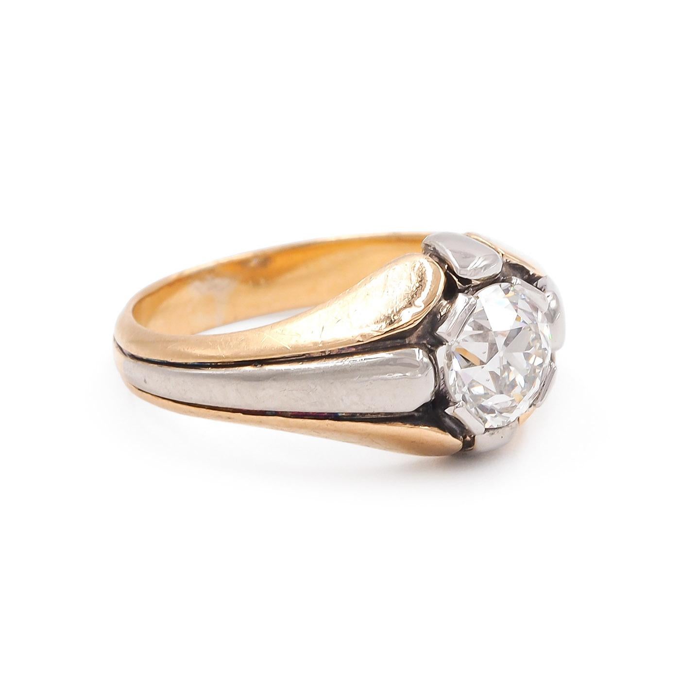 Bague de fiançailles bicolore en or jaune 18 carats et platine de 1,40 carat de diamant de taille européenne ancienne de l'époque Art déco. Il comprend un diamant de taille européenne ancienne de 1,40 carat, certifié par le GIA pour une couleur I et