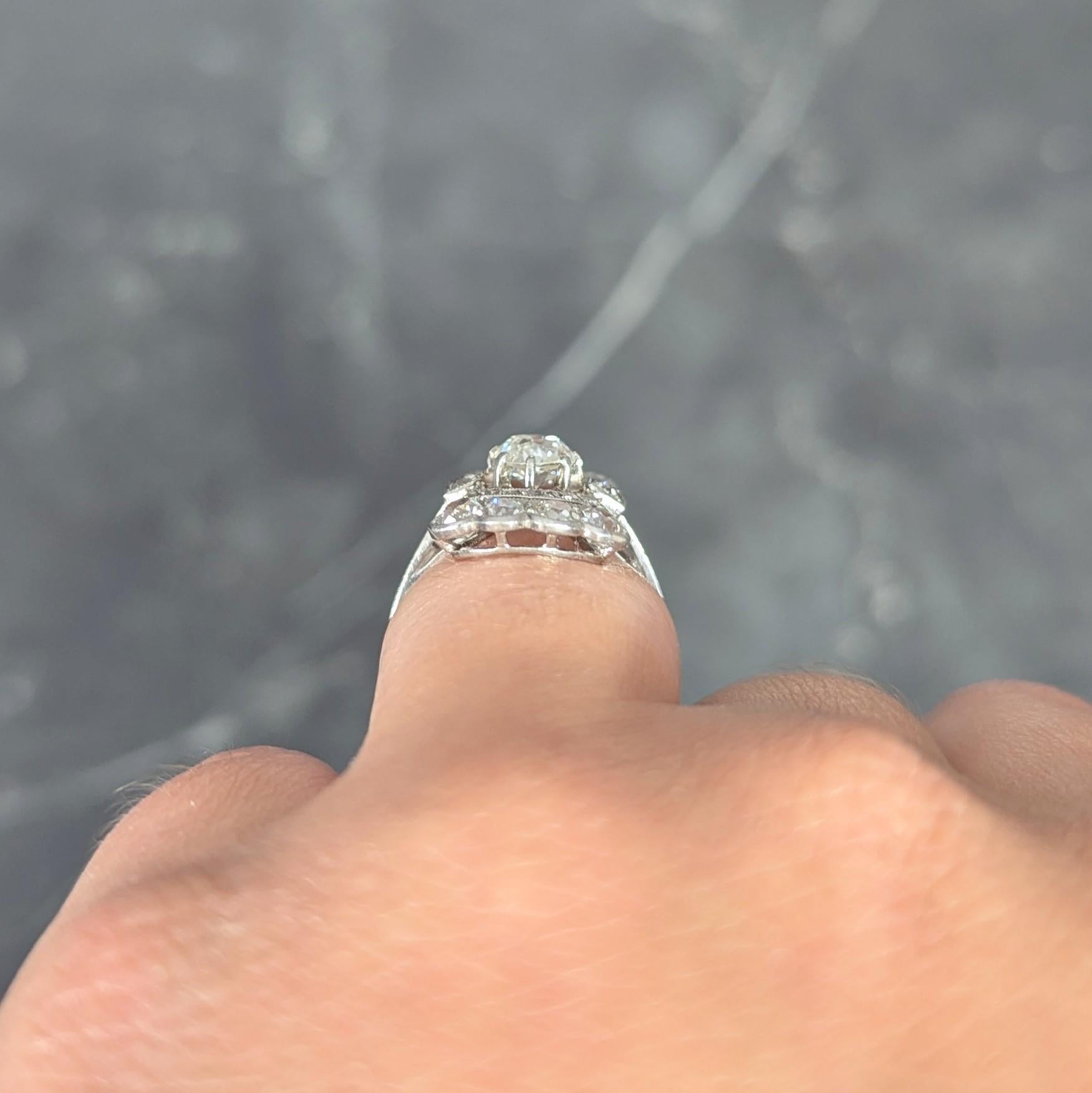 French Art Deco 1.70 CTW Diamond Platinum Fanning Antique Dinner Ring For Sale 9