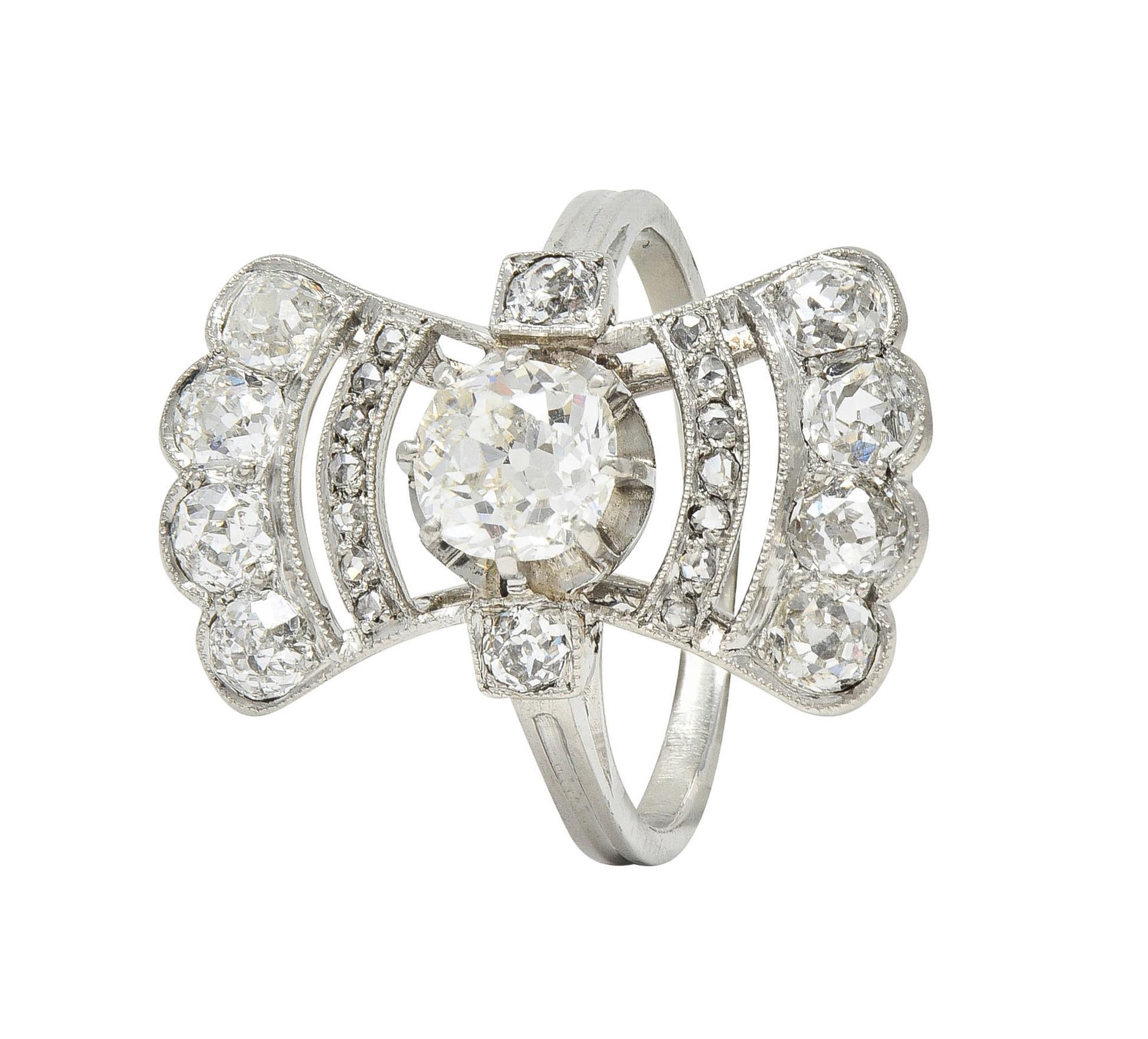French Art Deco 1.70 CTW Diamond Platinum Fanning Antique Dinner Ring For Sale 4
