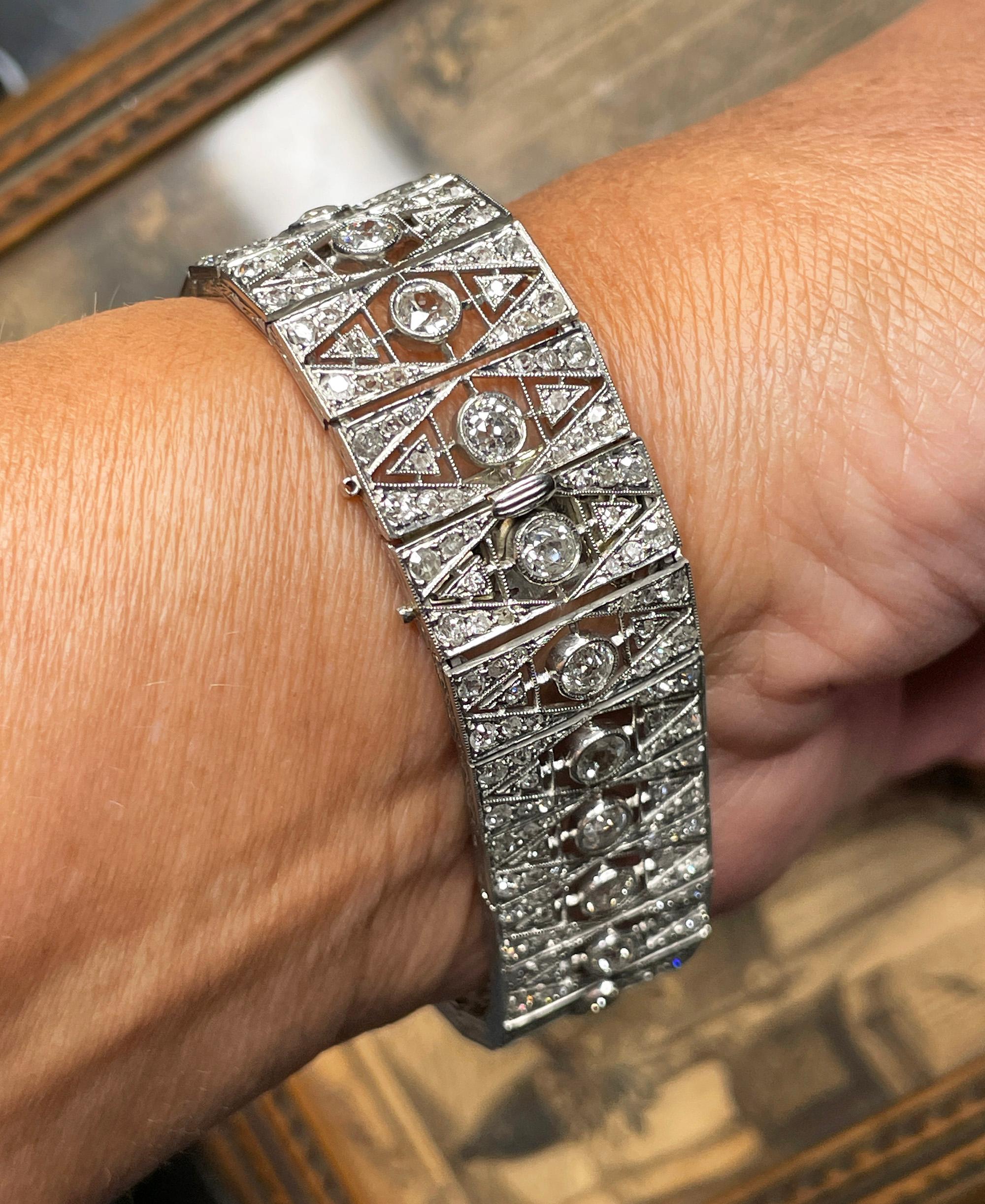 French Art Deco 17.04ctw Old European Diamond Platinum Bracelet For Sale 7
