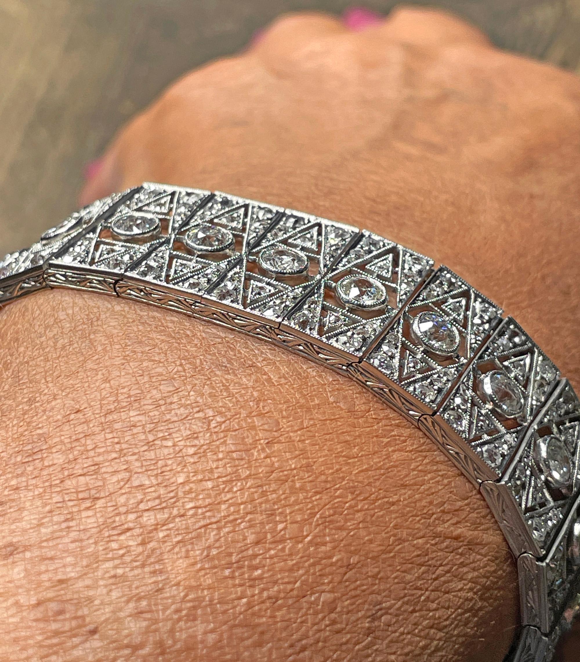 French Art Deco 17.04ctw Old European Diamond Platinum Bracelet For Sale 8