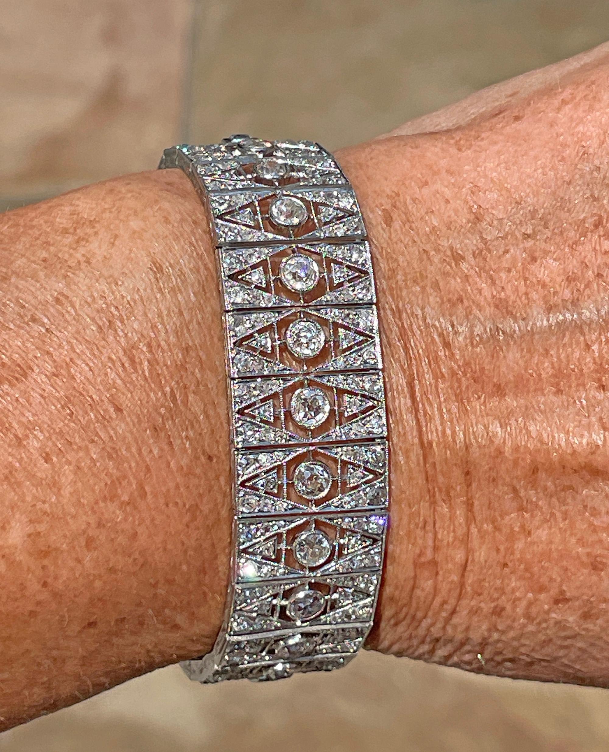 French Art Deco 17.04ctw Old European Diamond Platinum Bracelet For Sale 13
