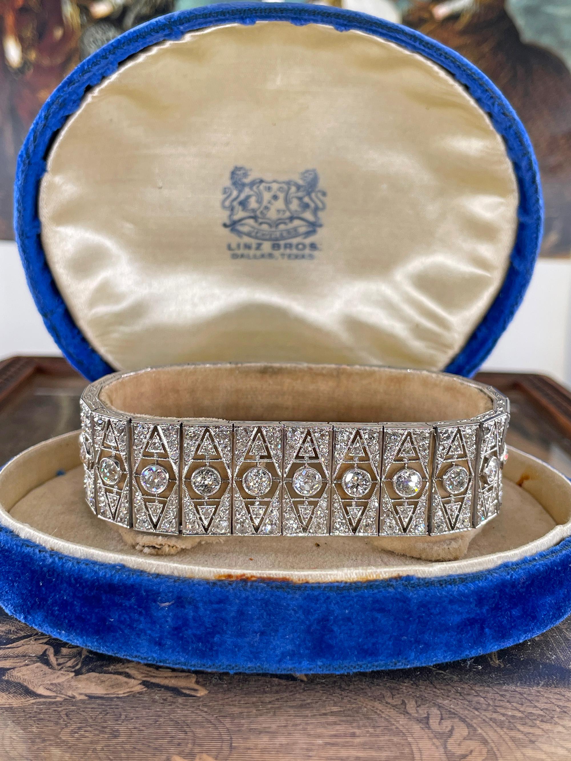 French Art Deco 17.04ctw Old European Diamond Platinum Bracelet For Sale 4