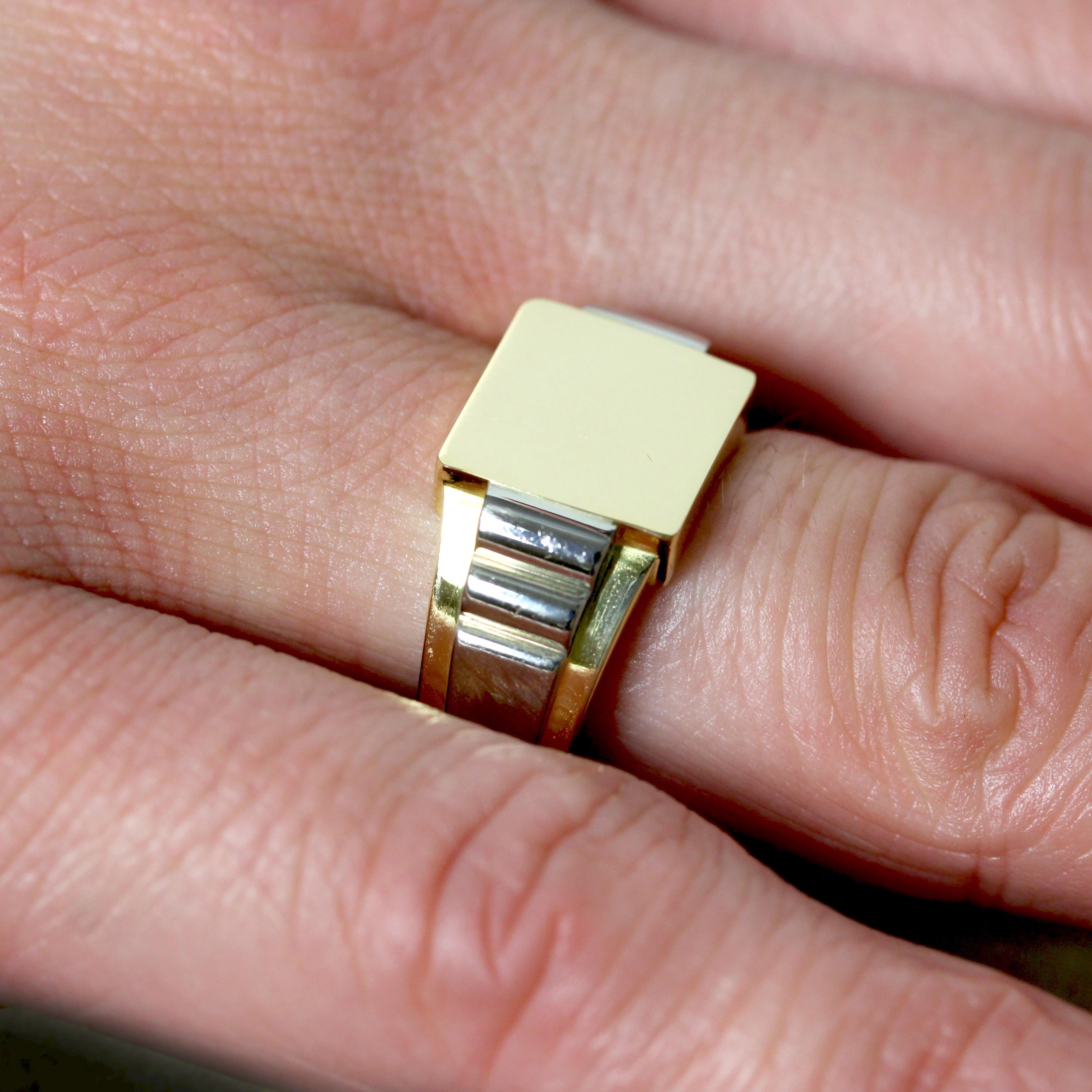 French Art Deco 18 Karat Yellow Gold Platinum To Engrave Signet Ring For Sale 11