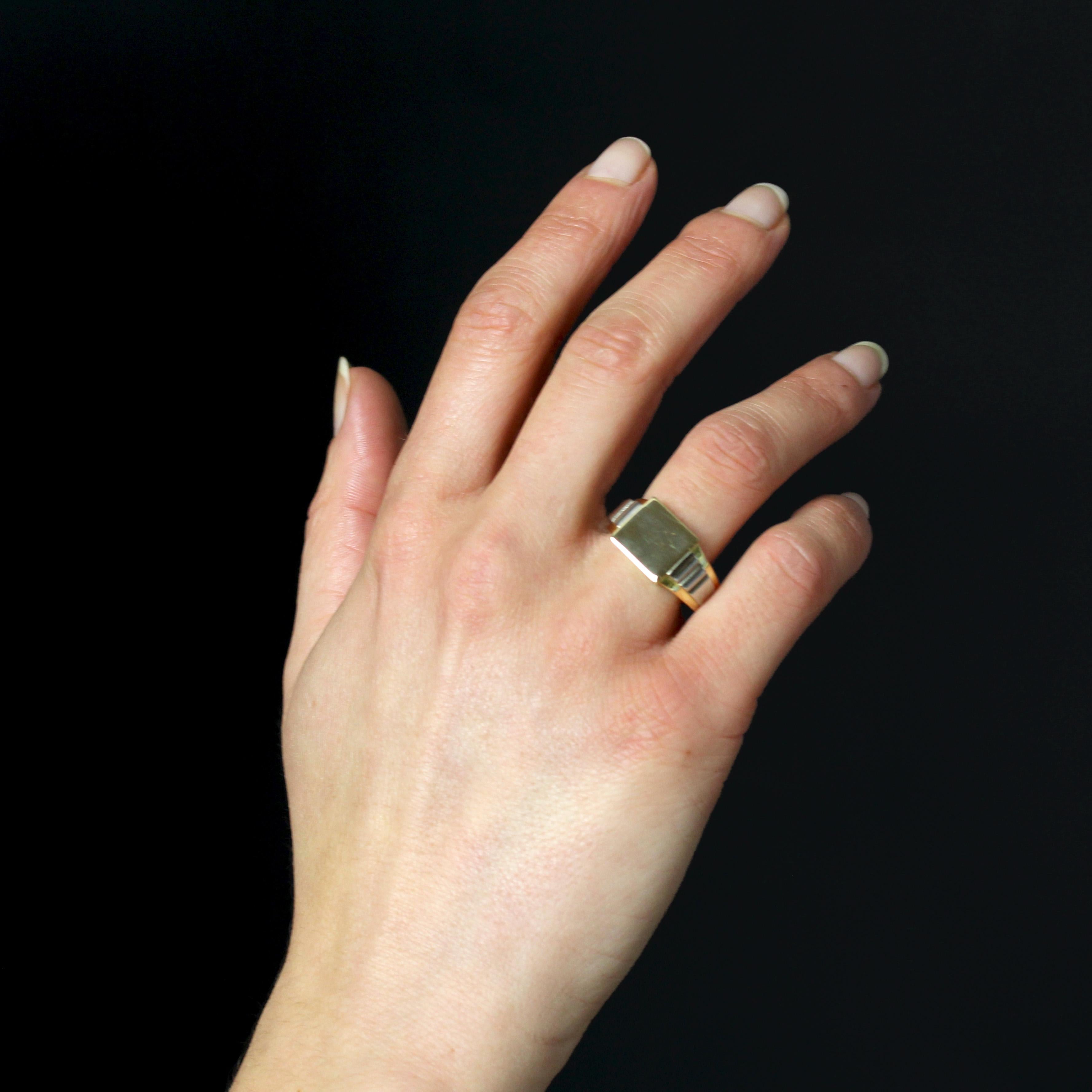 Women's or Men's French Art Deco 18 Karat Yellow Gold Platinum To Engrave Signet Ring For Sale