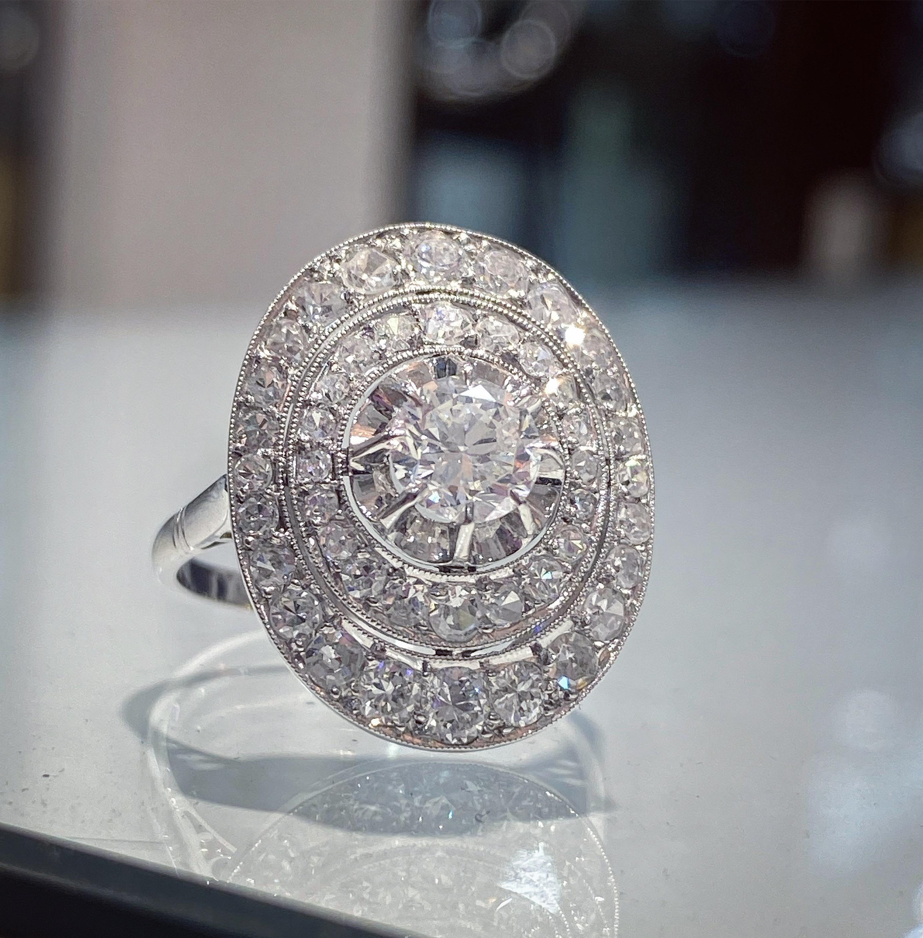 French Art Deco 1.85ct Diamond Cluster Ring, C.1920s For Sale 2