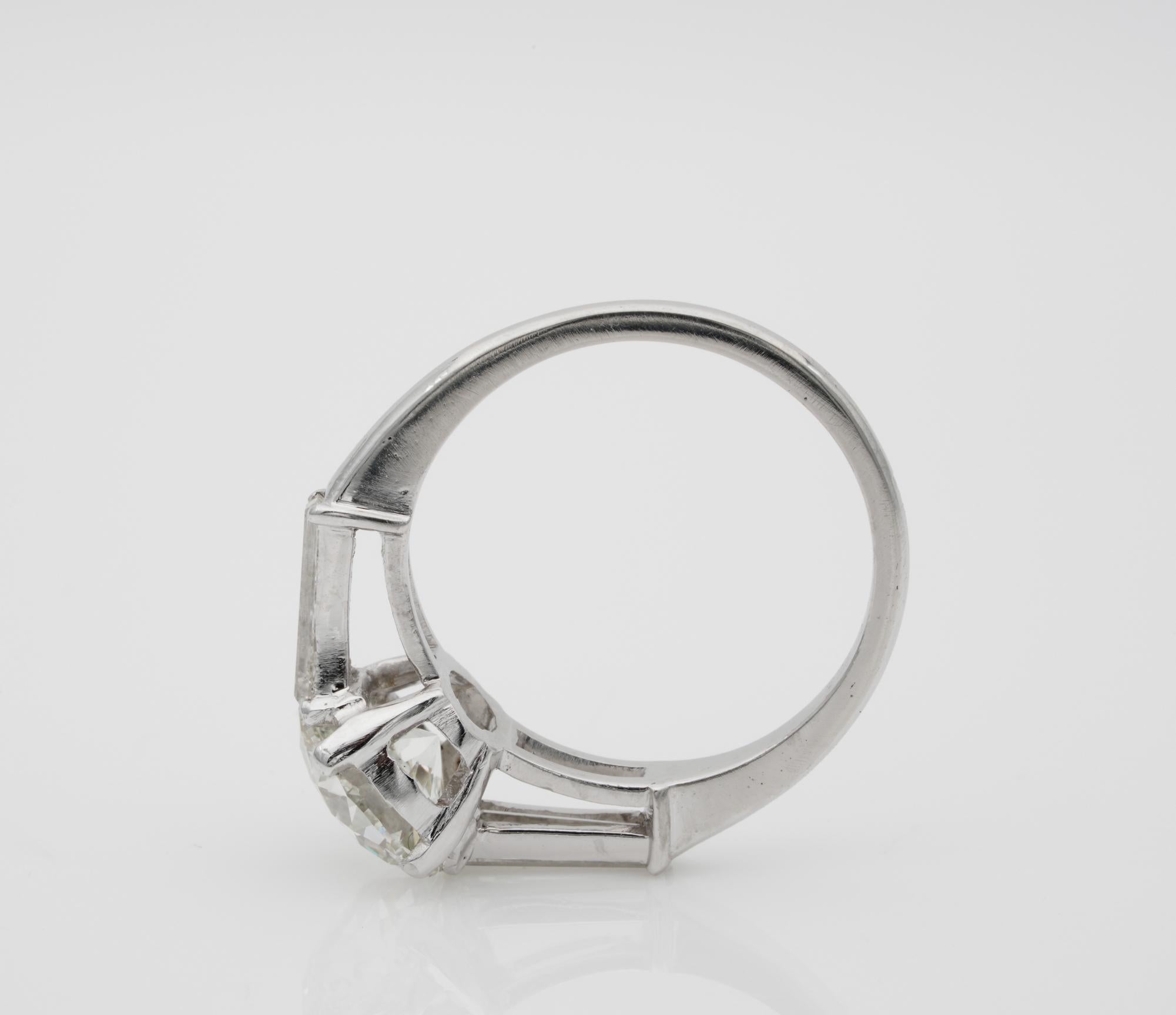 French Art Deco 1.90 Ct Diamond Solitaire Plus Platinum Engagement Ring For Sale 2