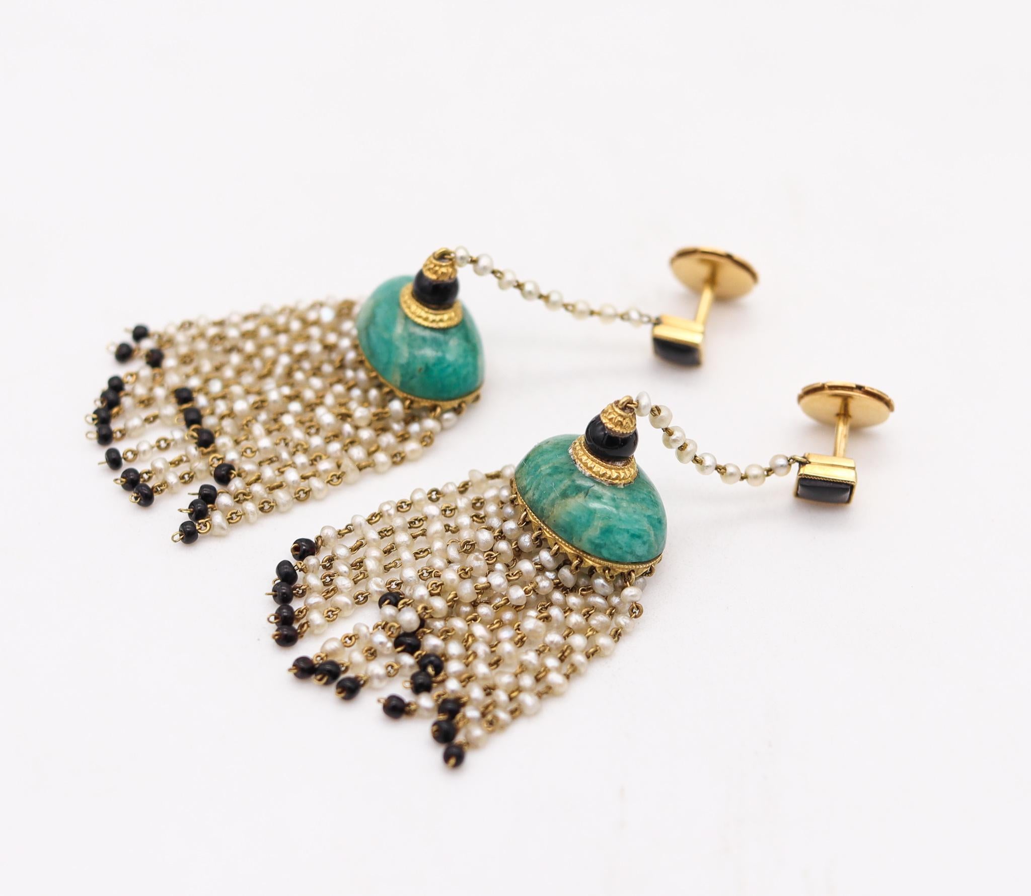 Women's French Art Deco 1920 Dangle Tassels Earrings in 18kt Gold with Jade and Pearls For Sale