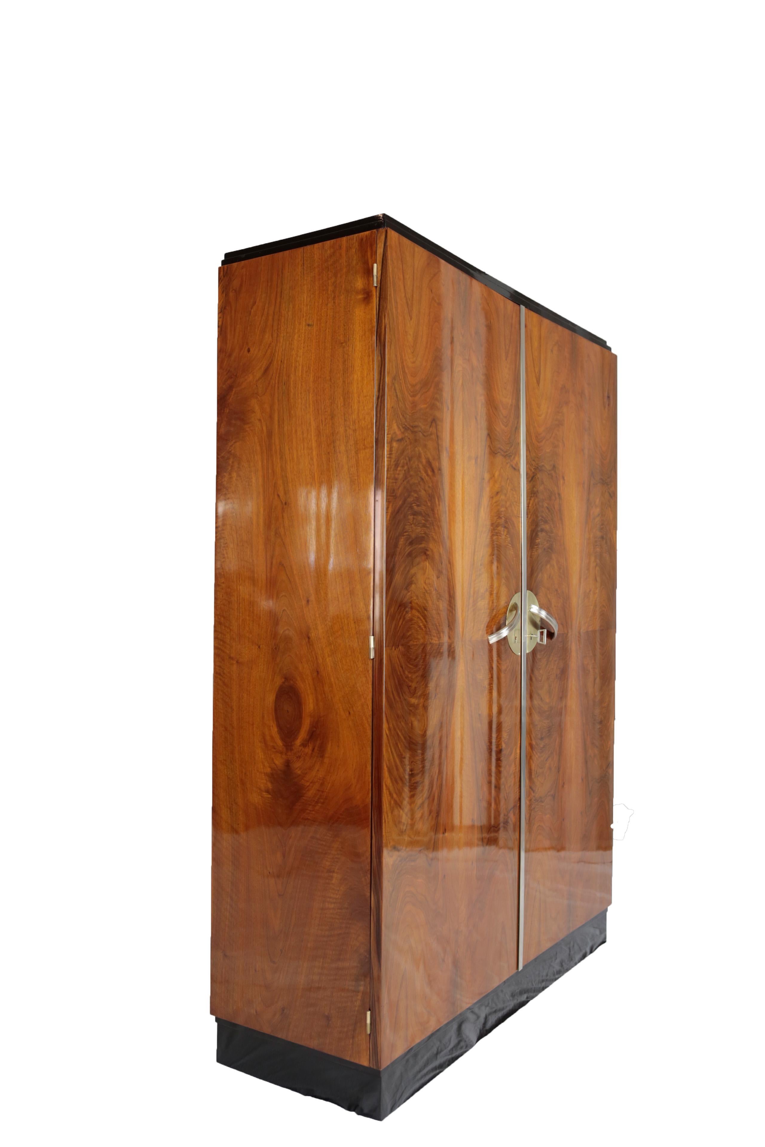 Early 20th Century French Art Deco 1920s Cupboard Paris Nutwood with Brass Mountings For Sale