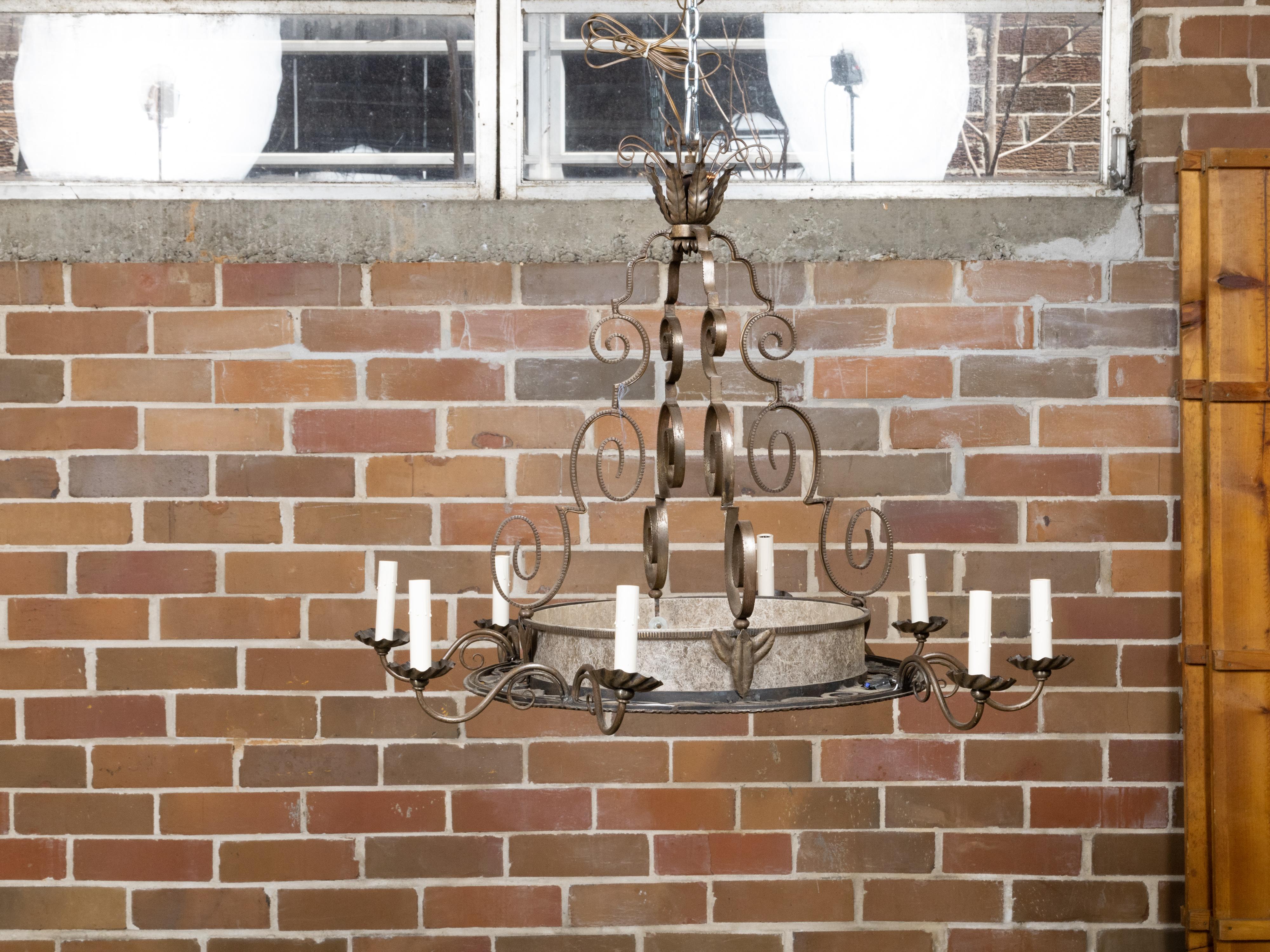 French Art Deco 1920s Iron Chandelier Eight Light Chandelier with Scrolling Arms In Good Condition For Sale In Atlanta, GA