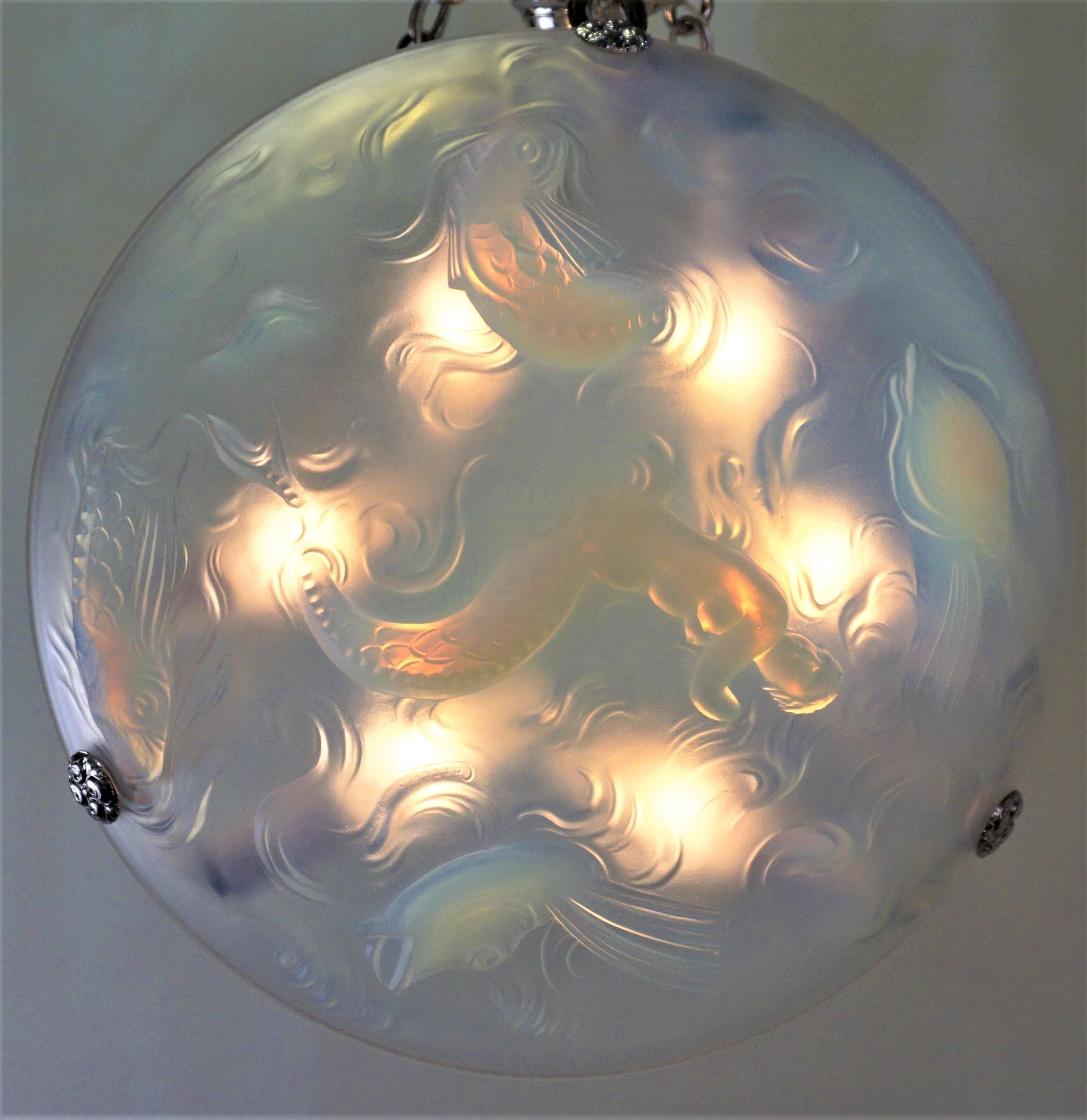 French Art Deco 1920s Opalescent Glass Chandelier 3