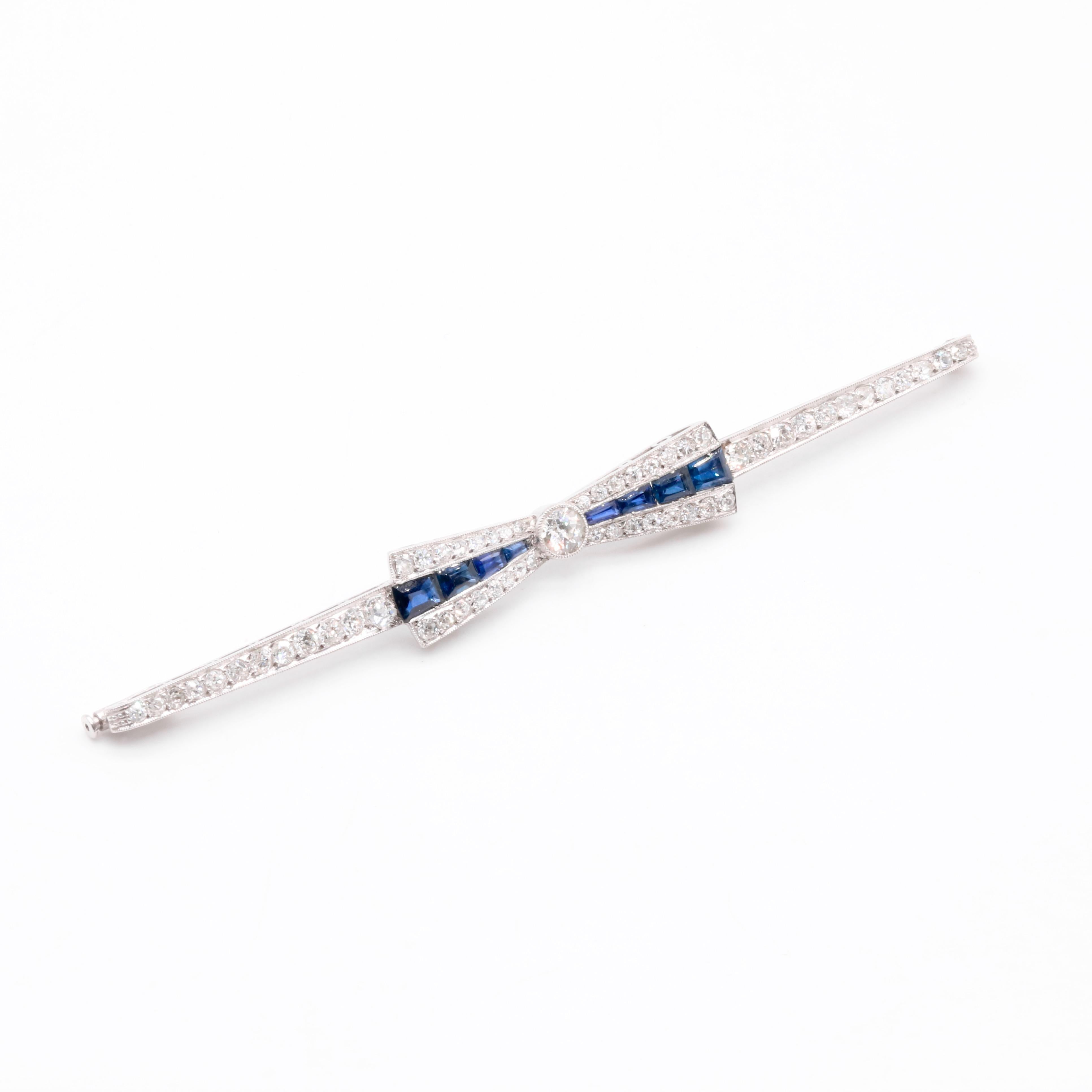 Old European Cut French Art Deco 1920s Platinum 2.88tgw Sapphire and Old Cut Diamond Bow Brooch For Sale