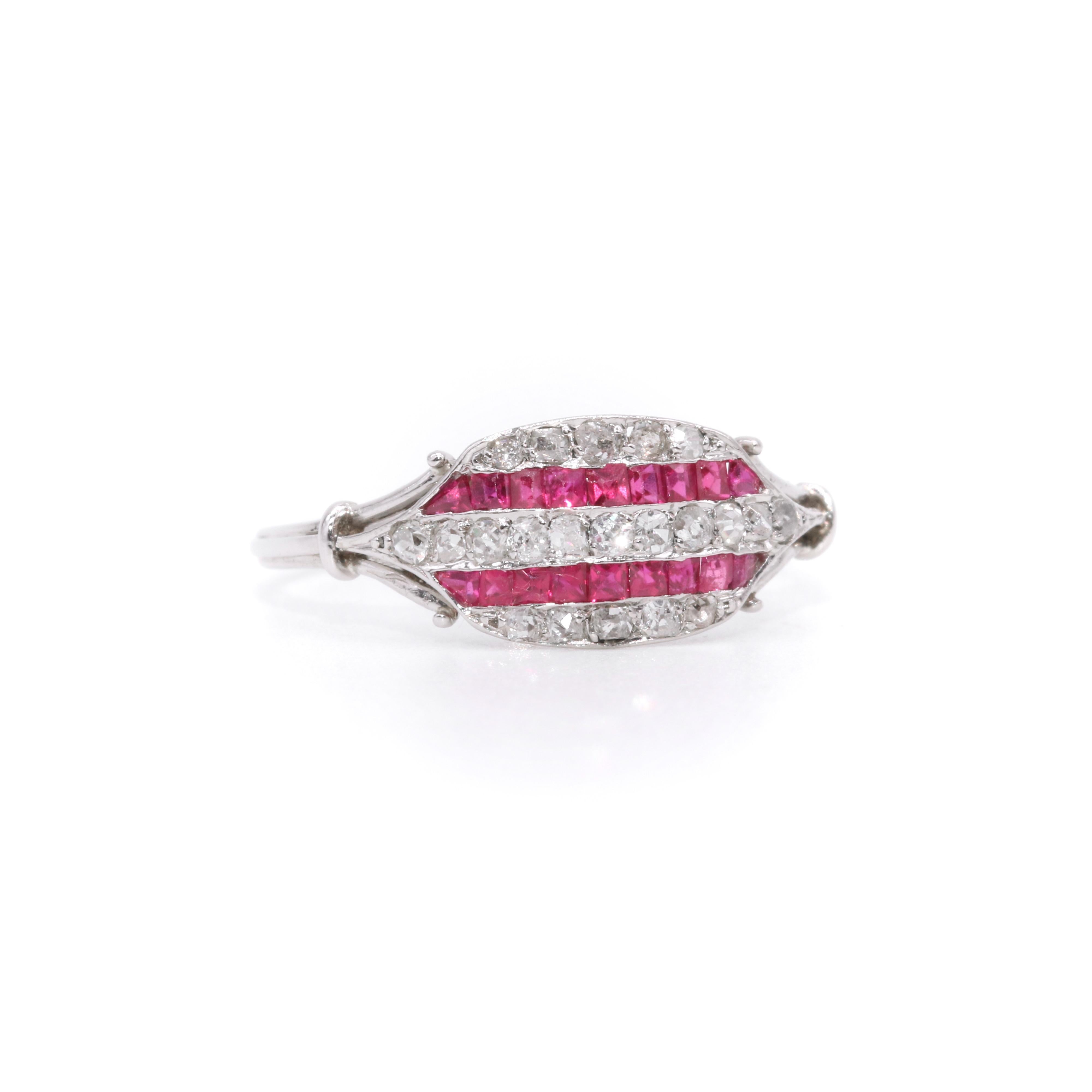 French Art Deco 1920s Platinum Ruby and Diamond 5 Row Panel Ring In Good Condition For Sale In Staines-Upon-Thames, GB