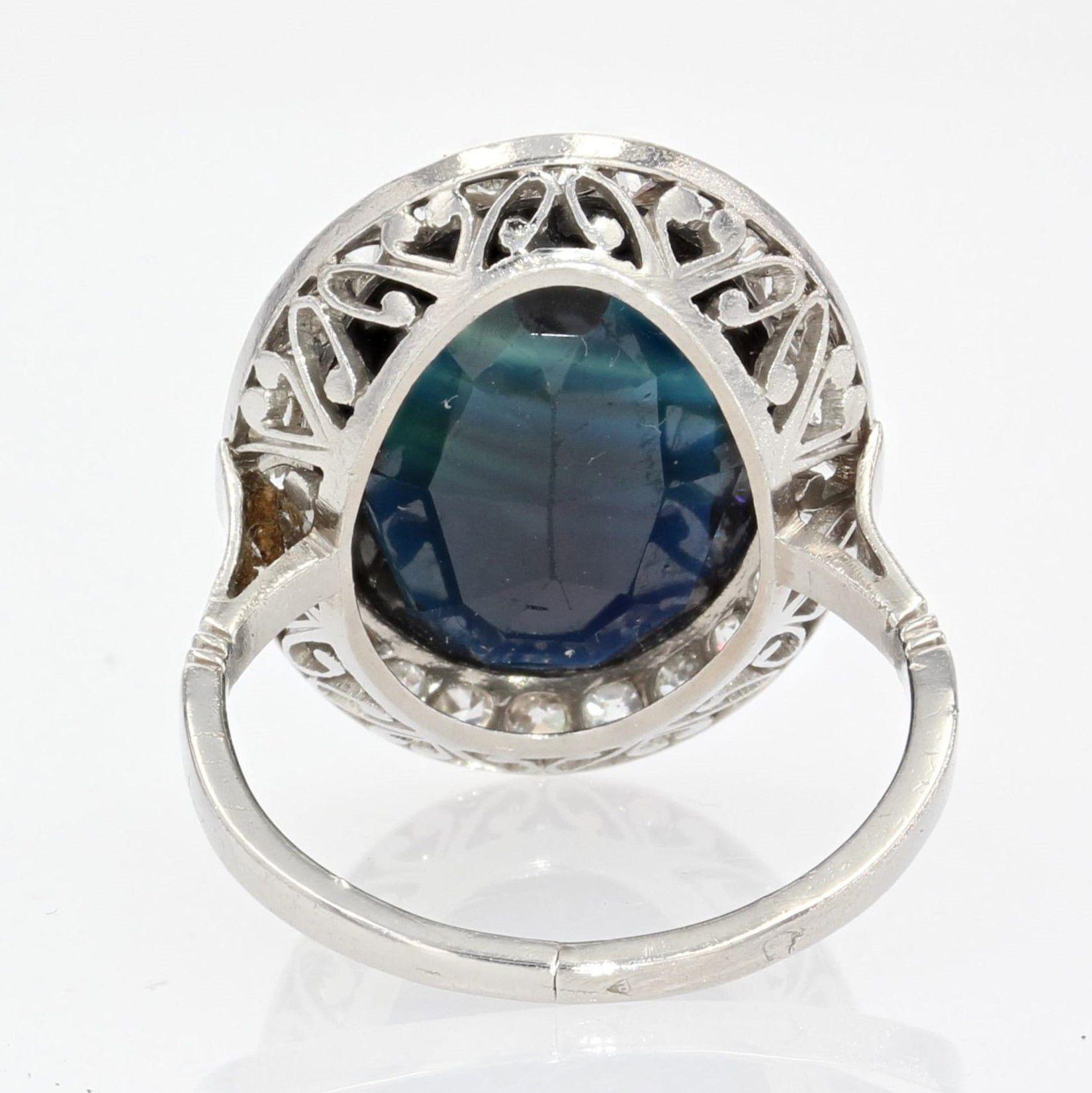 French Art Deco 1925s 7 Carats Sapphire Diamonds Platinum Ring For Sale 6