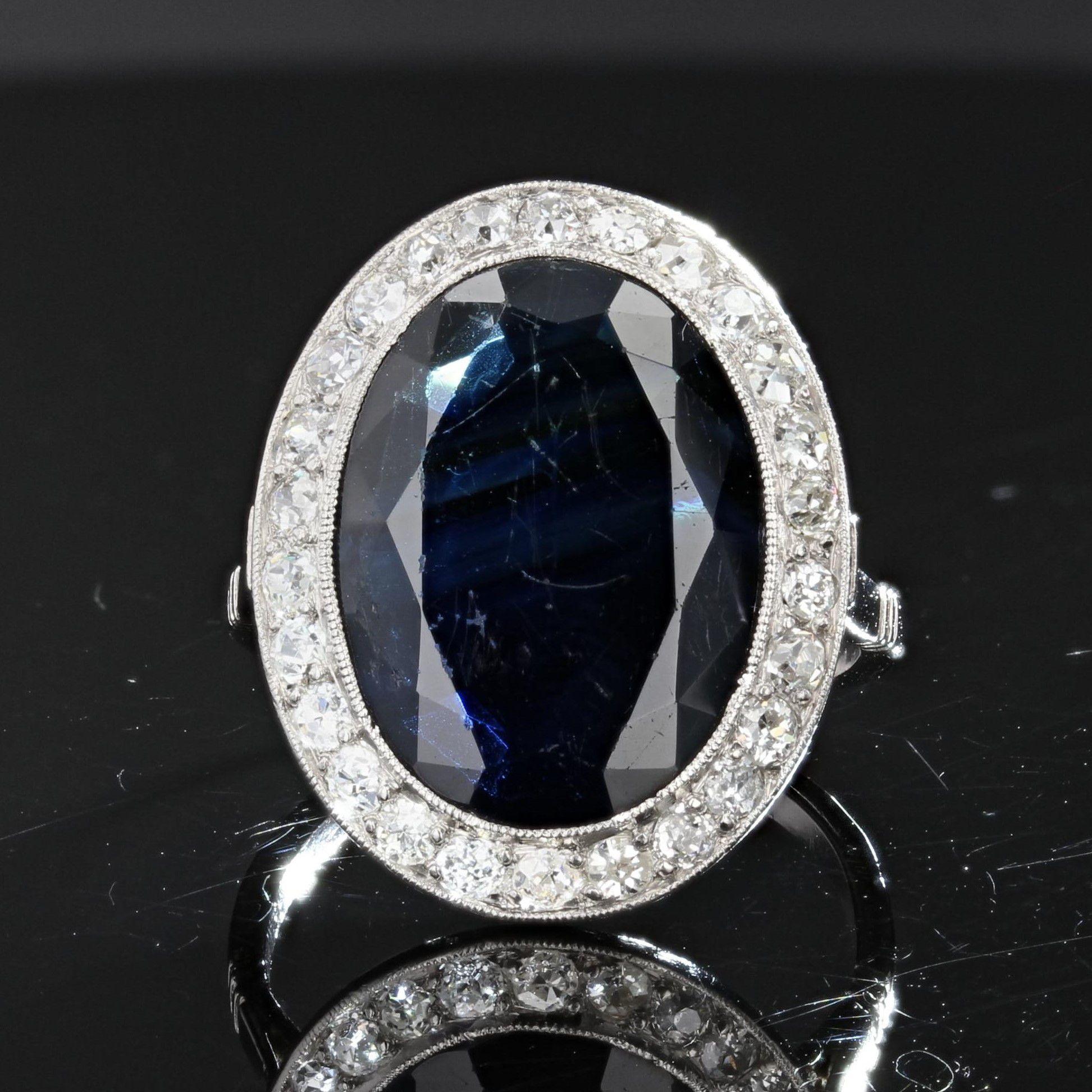 Oval Cut French Art Deco 1925s 7 Carats Sapphire Diamonds Platinum Ring For Sale