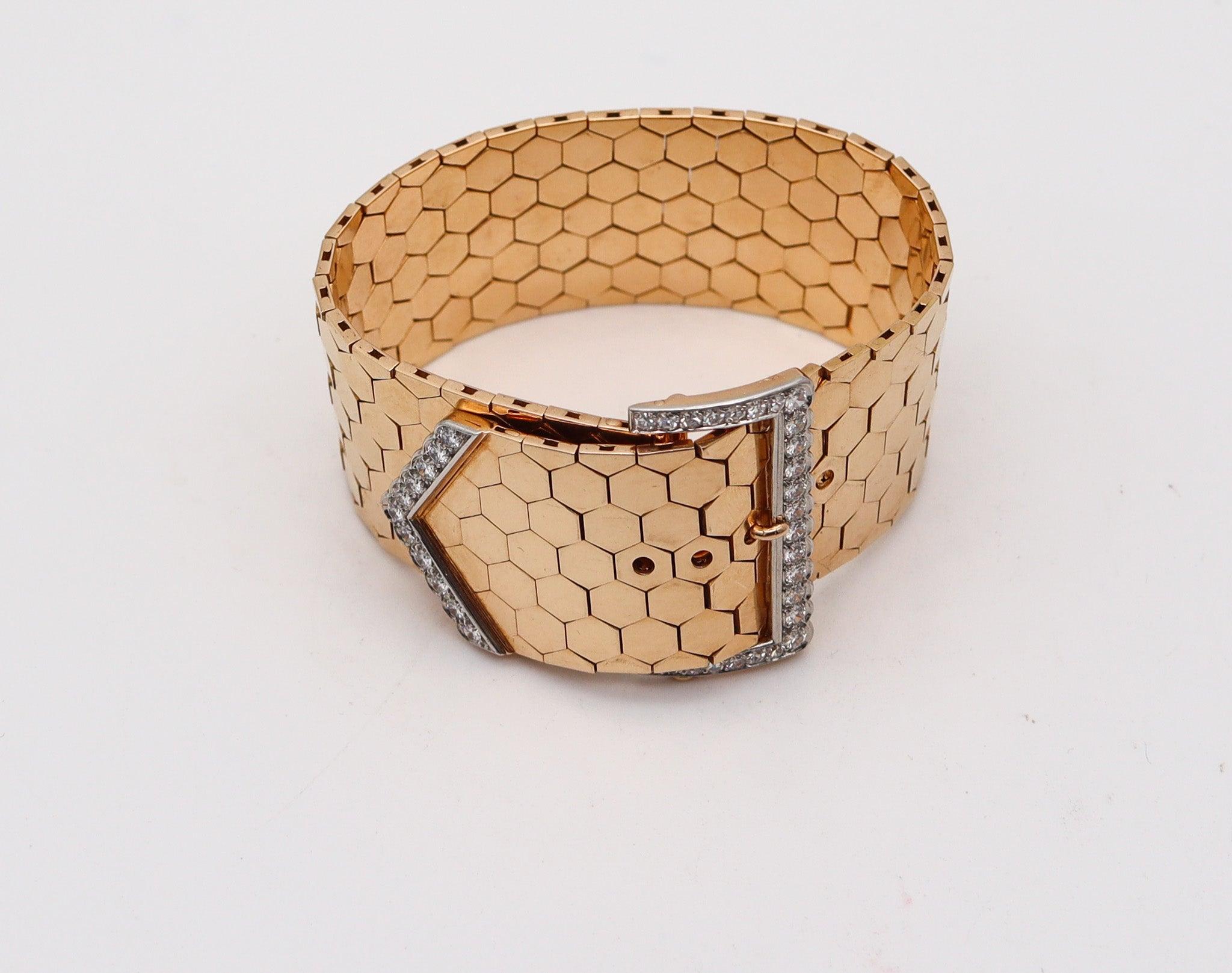 FRENCH Art Deco 1930 Schnalle-Armband 18Kt Gold Platin 2,37 Karat Diamanten Rubine (Französischer Schliff) im Angebot