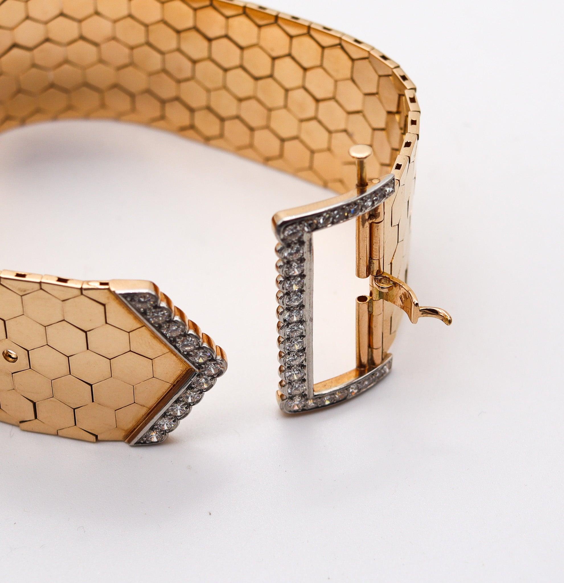 FRENCH Art Deco 1930 Schnalle-Armband 18Kt Gold Platin 2,37 Karat Diamanten Rubine im Zustand „Hervorragend“ im Angebot in Miami, FL