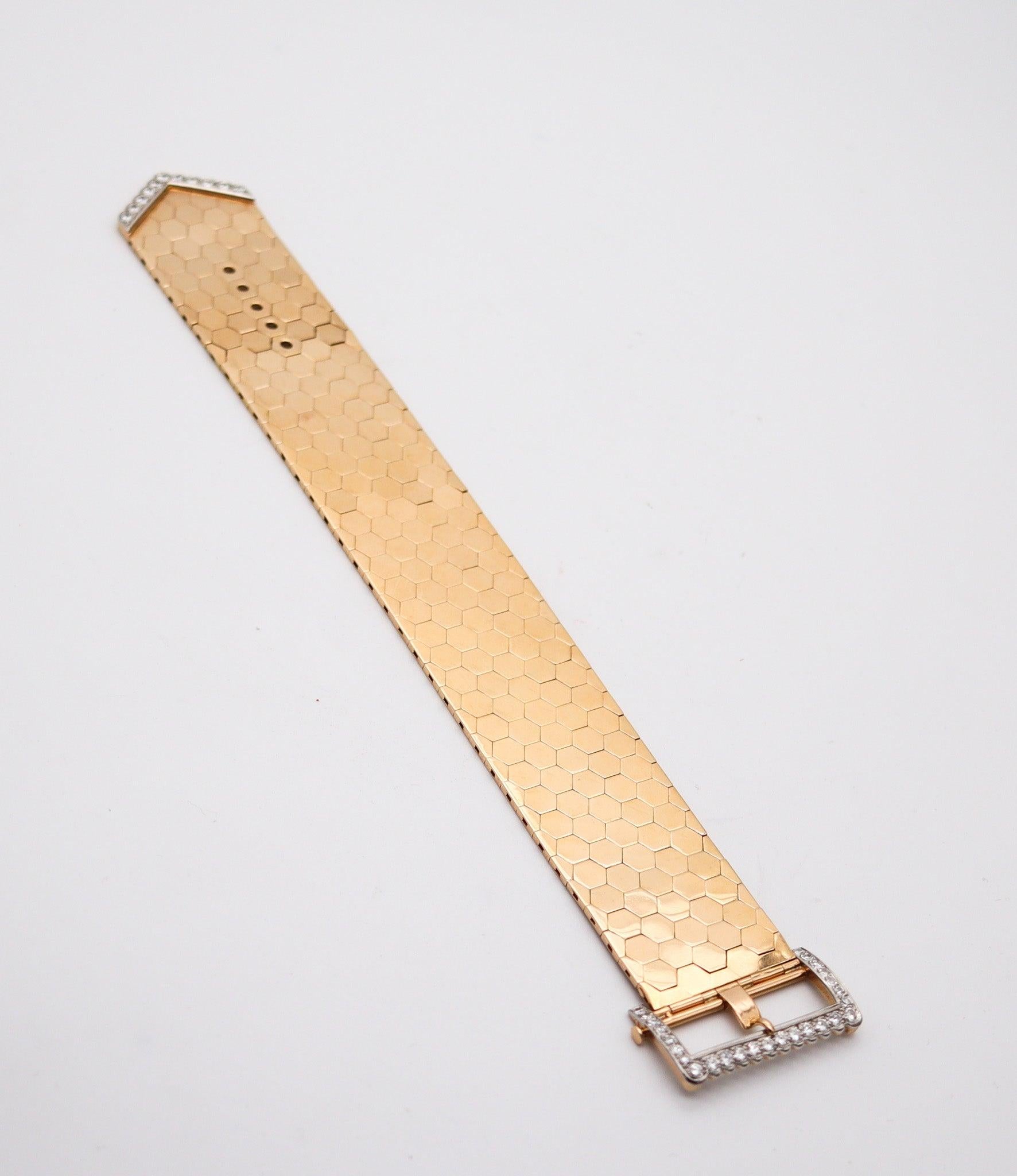 FRENCH Art Deco 1930 Schnalle-Armband 18Kt Gold Platin 2,37 Karat Diamanten Rubine Damen im Angebot