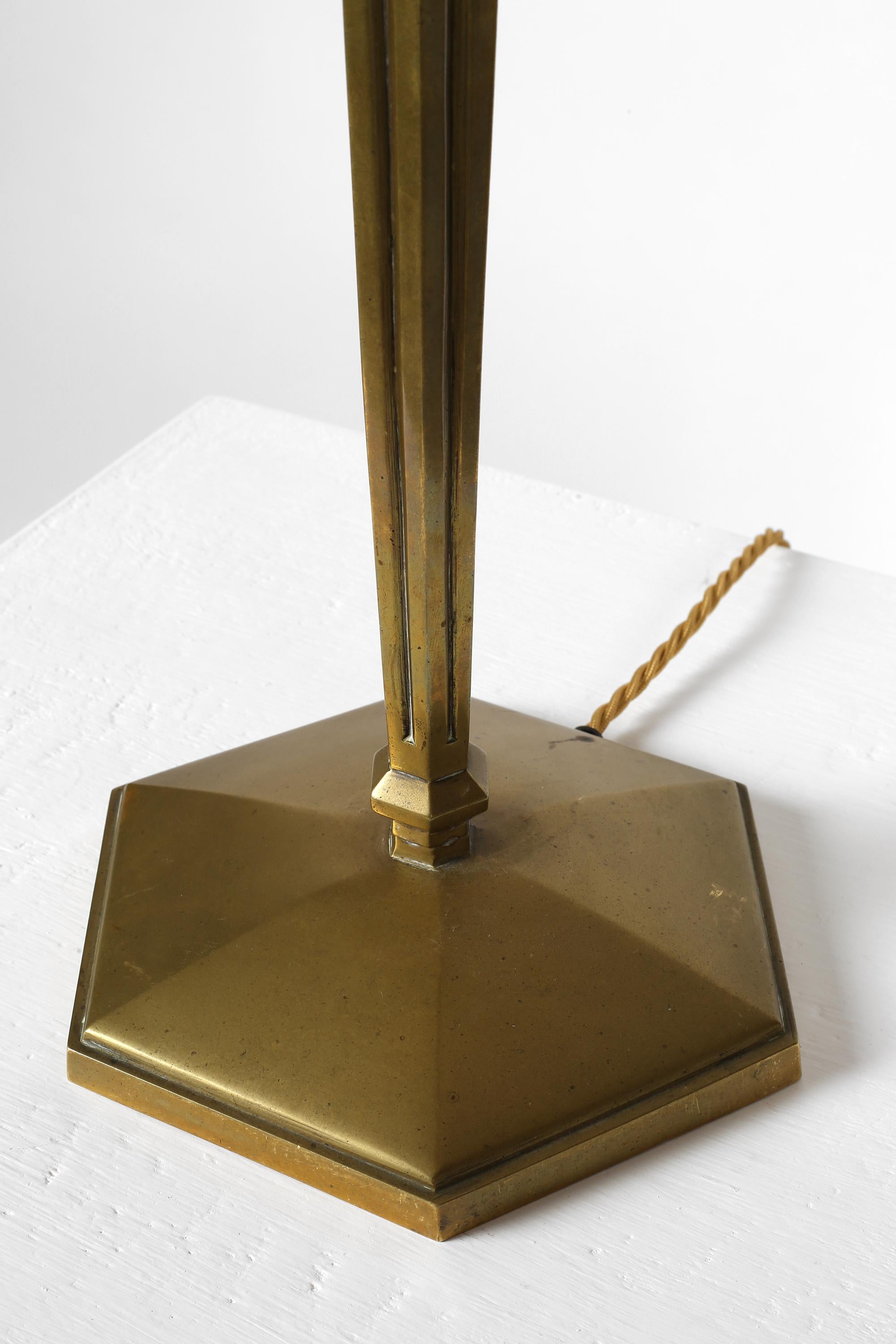 20th Century French Art Deco 1930s Bronze Table Lamp For Sale