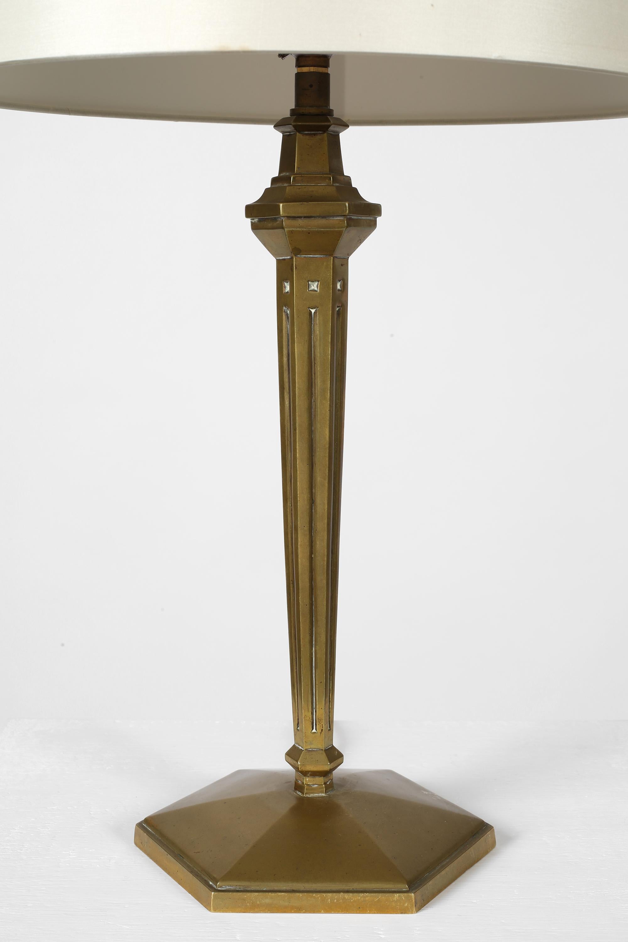French Art Deco 1930s Bronze Table Lamp For Sale 3